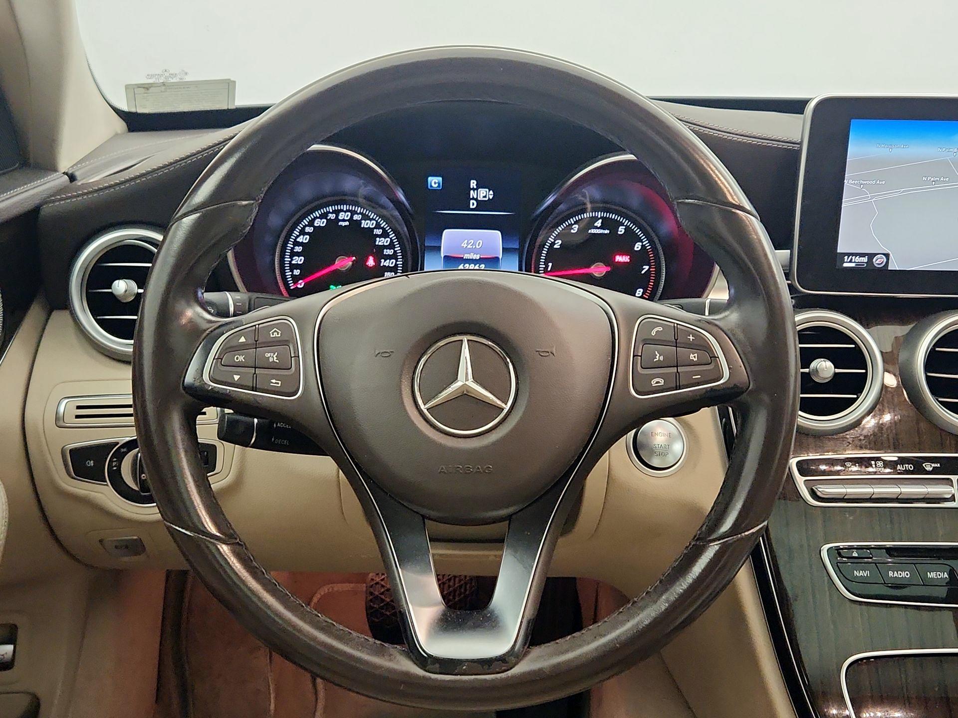 Thumbnail: 2015 Mercedes-Benz C-Class - 10