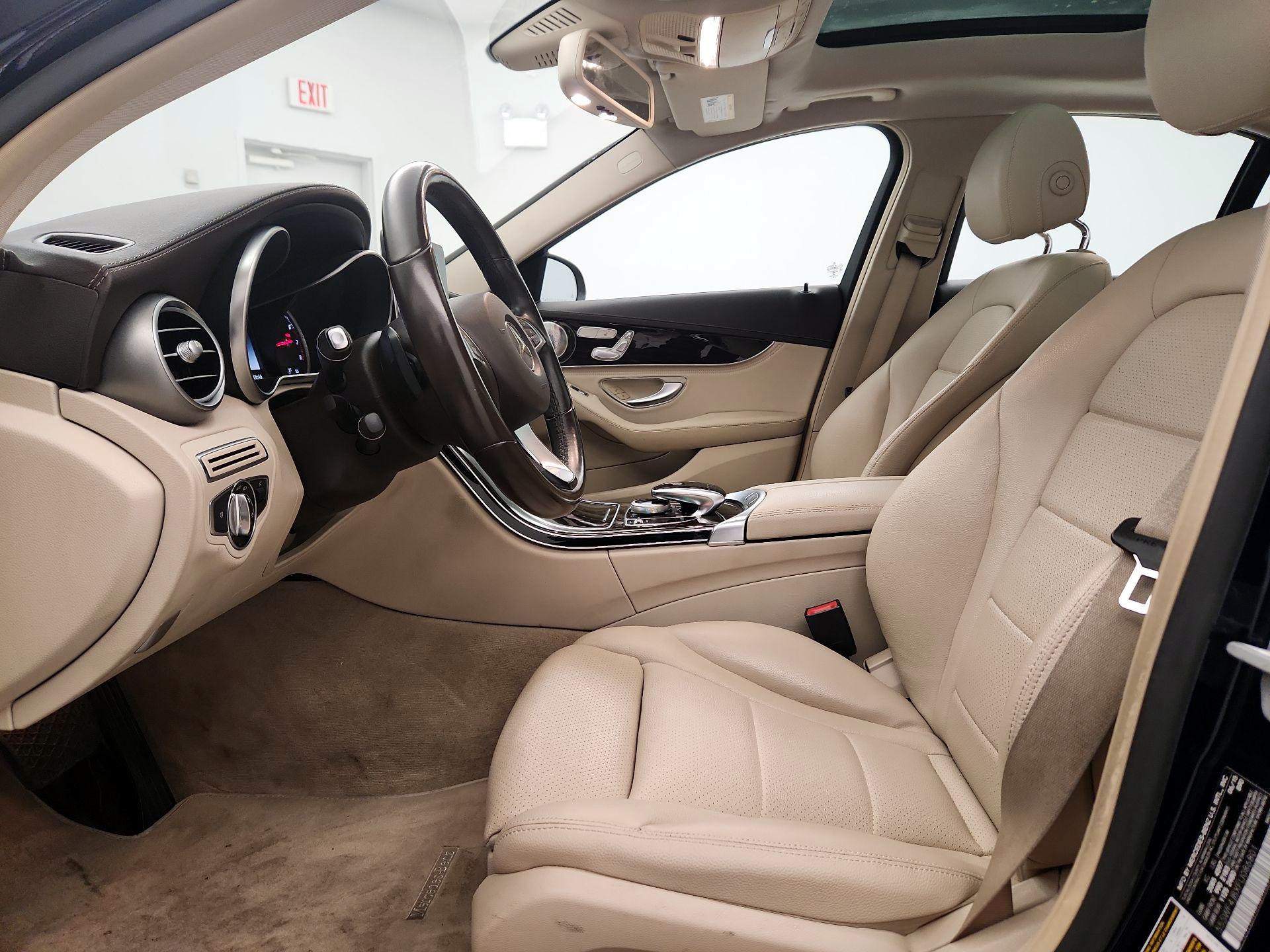 Thumbnail: 2015 Mercedes-Benz C-Class - 11