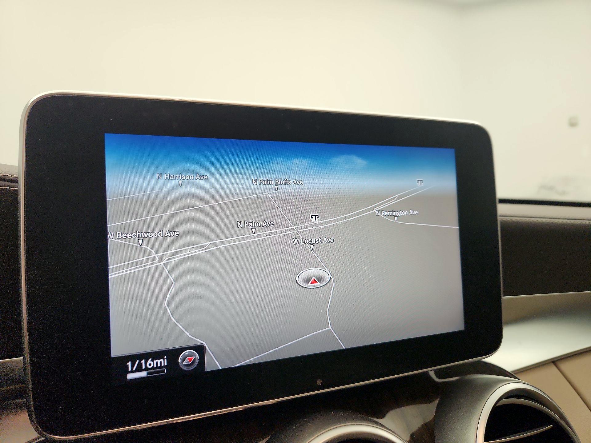 Thumbnail: 2015 Mercedes-Benz C-Class - 14