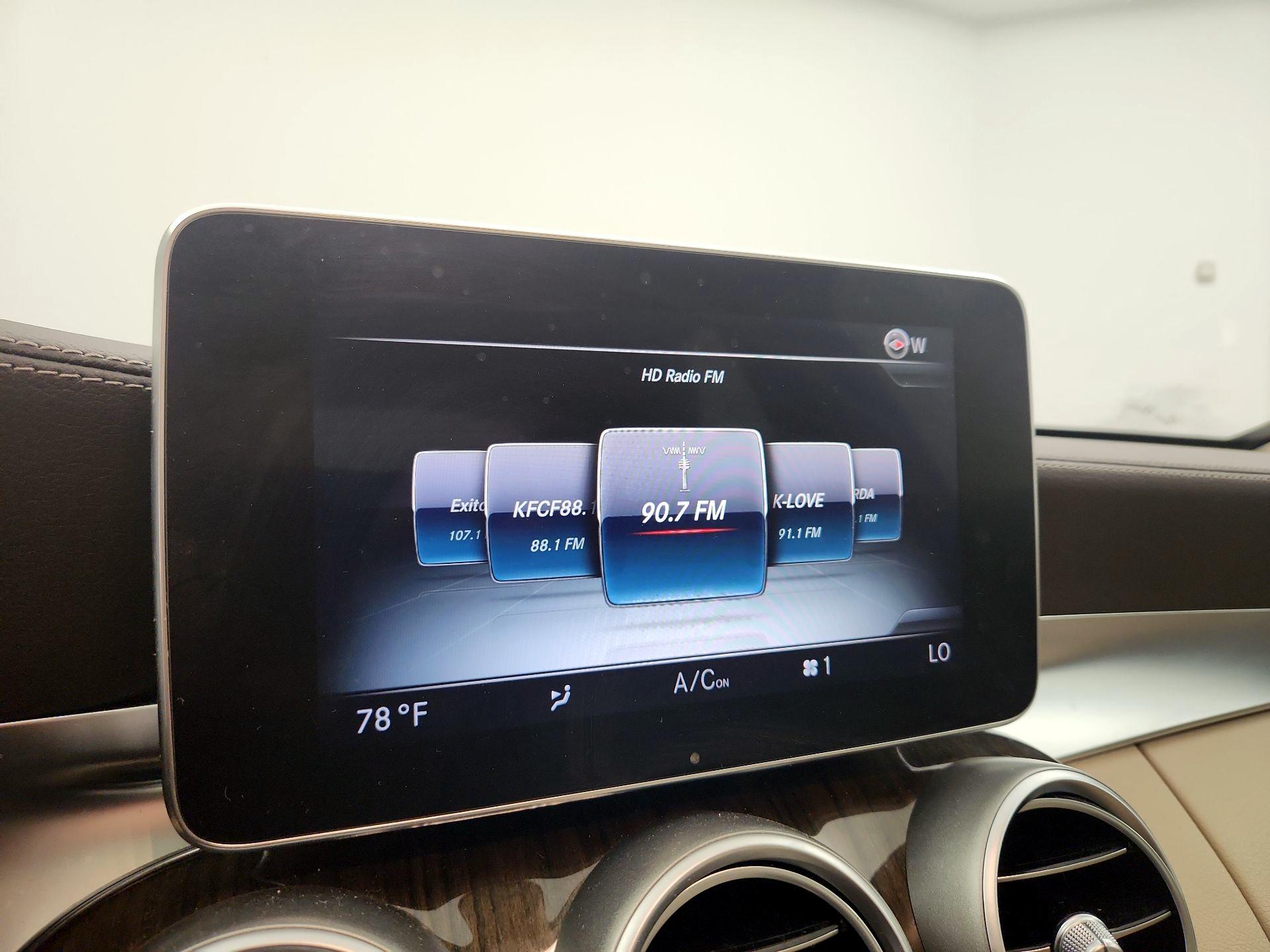 Thumbnail: 2015 Mercedes-Benz C-Class - 16