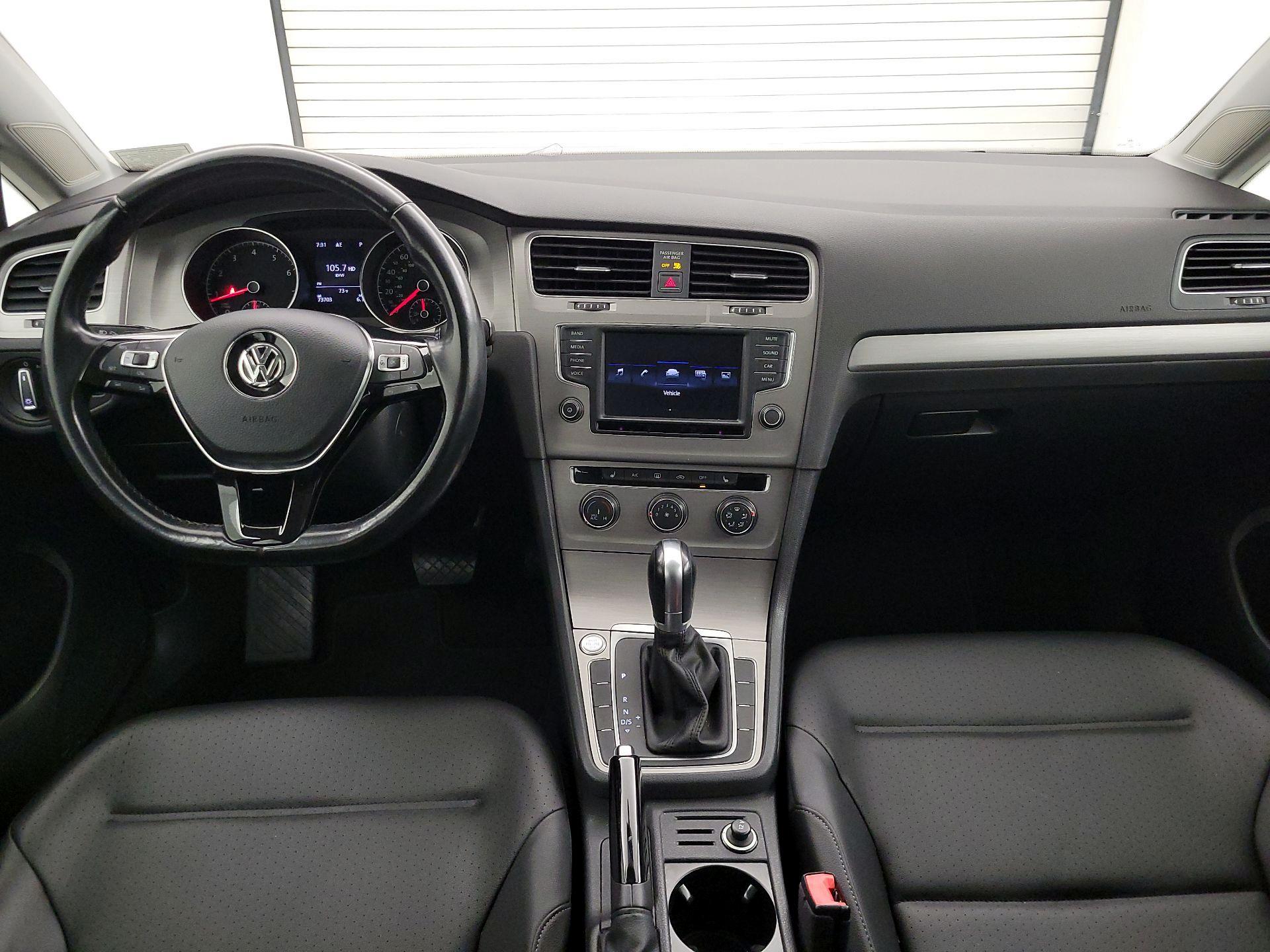 Thumbnail: 2017 Volkswagen Golf - 9