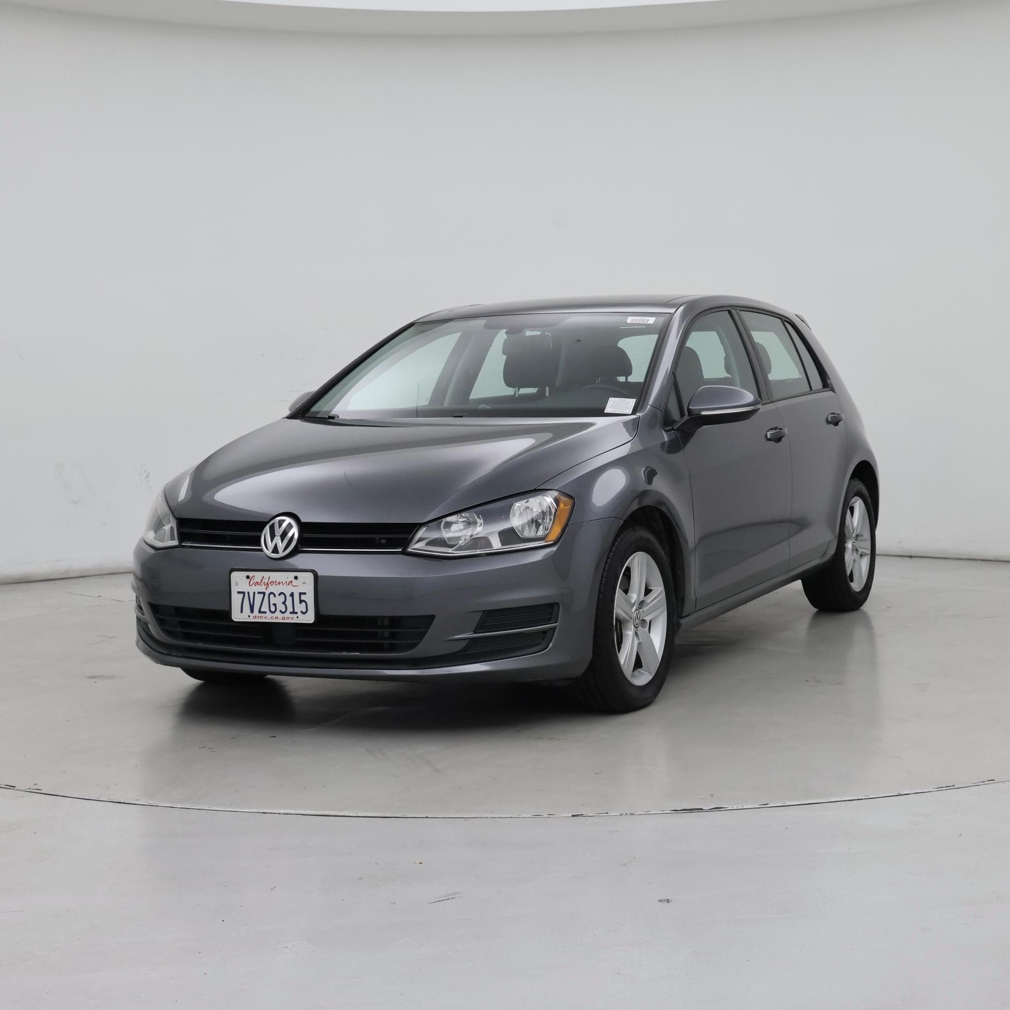 Thumbnail: 2017 Volkswagen Golf - 4