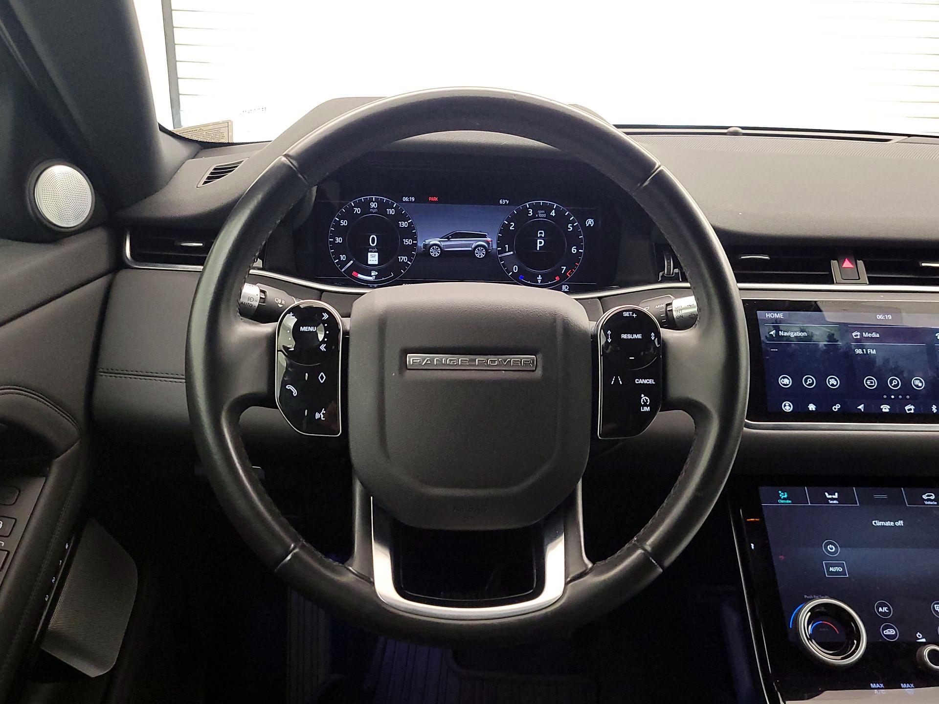 Thumbnail: 2020 Land Rover Range Rover Evoque - 10