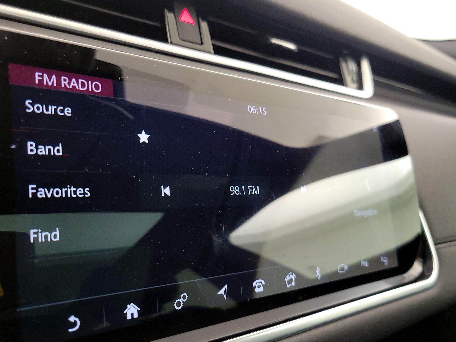 Thumbnail: 2020 Land Rover Range Rover Evoque - 15