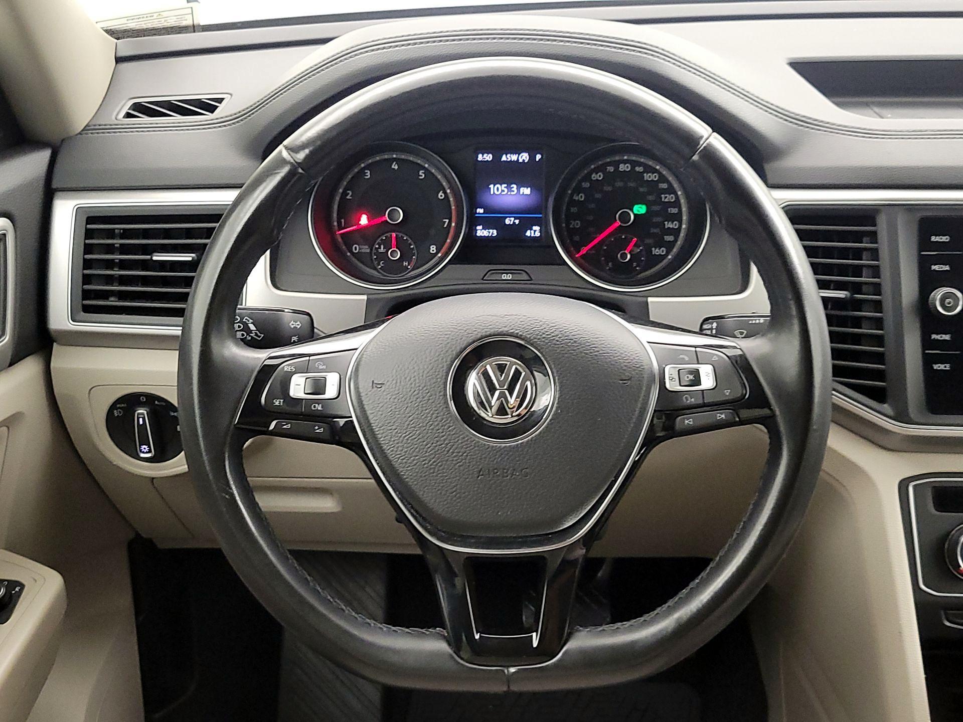 Thumbnail: 2018 Volkswagen Atlas - 10
