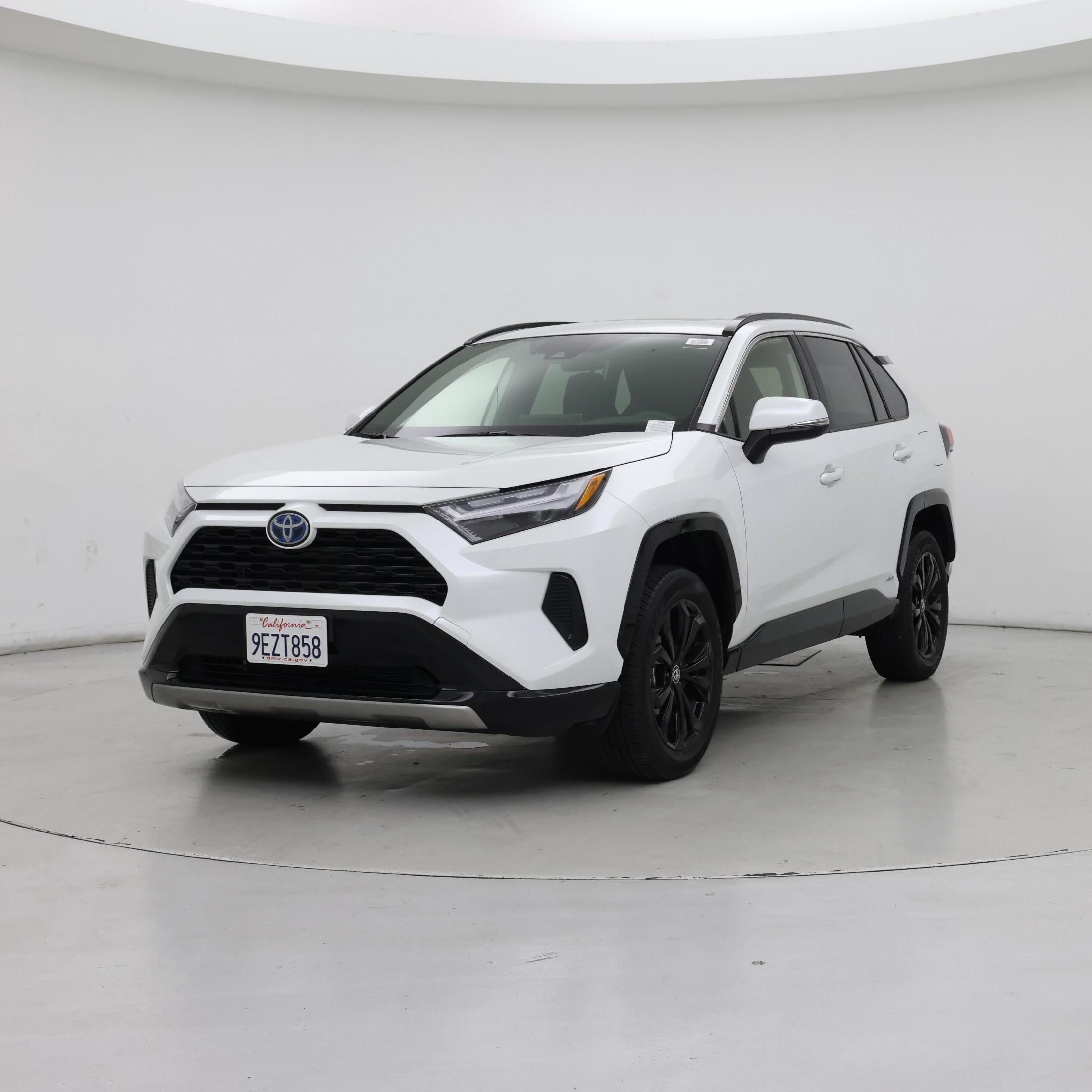 Thumbnail: 2023 Toyota RAV4 - 4