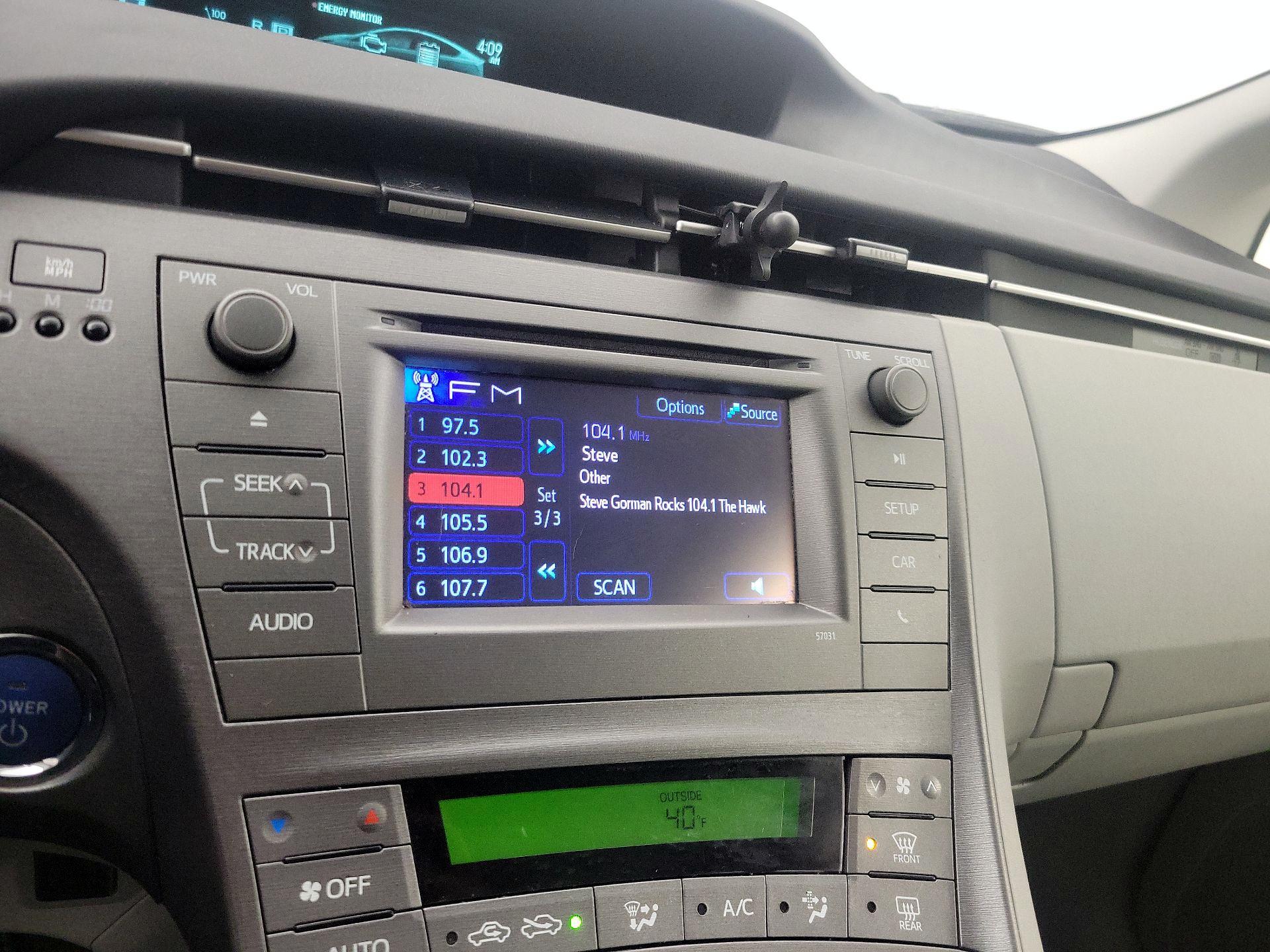 Thumbnail: 2015 Toyota Prius - 15