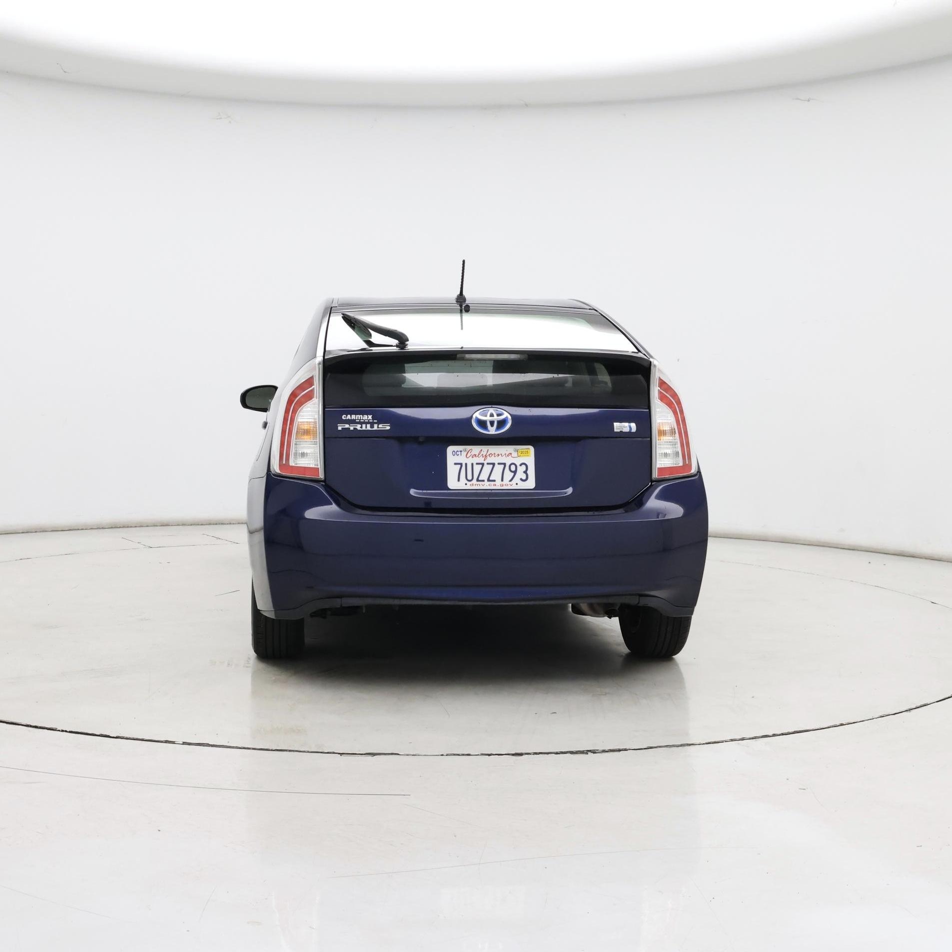 Thumbnail: 2015 Toyota Prius - 6