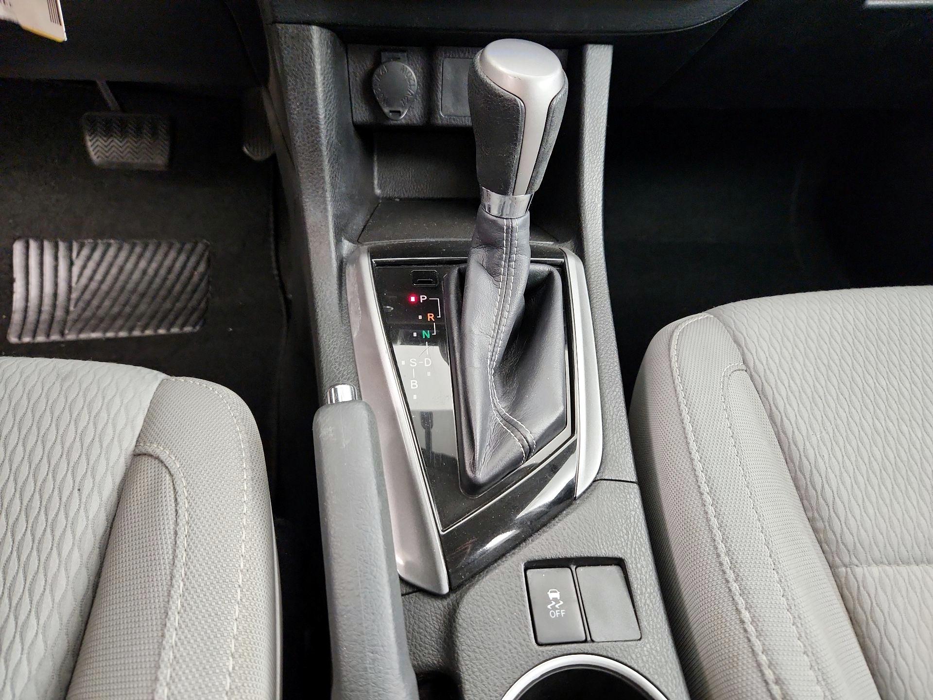 Thumbnail: 2016 Toyota Corolla - 17