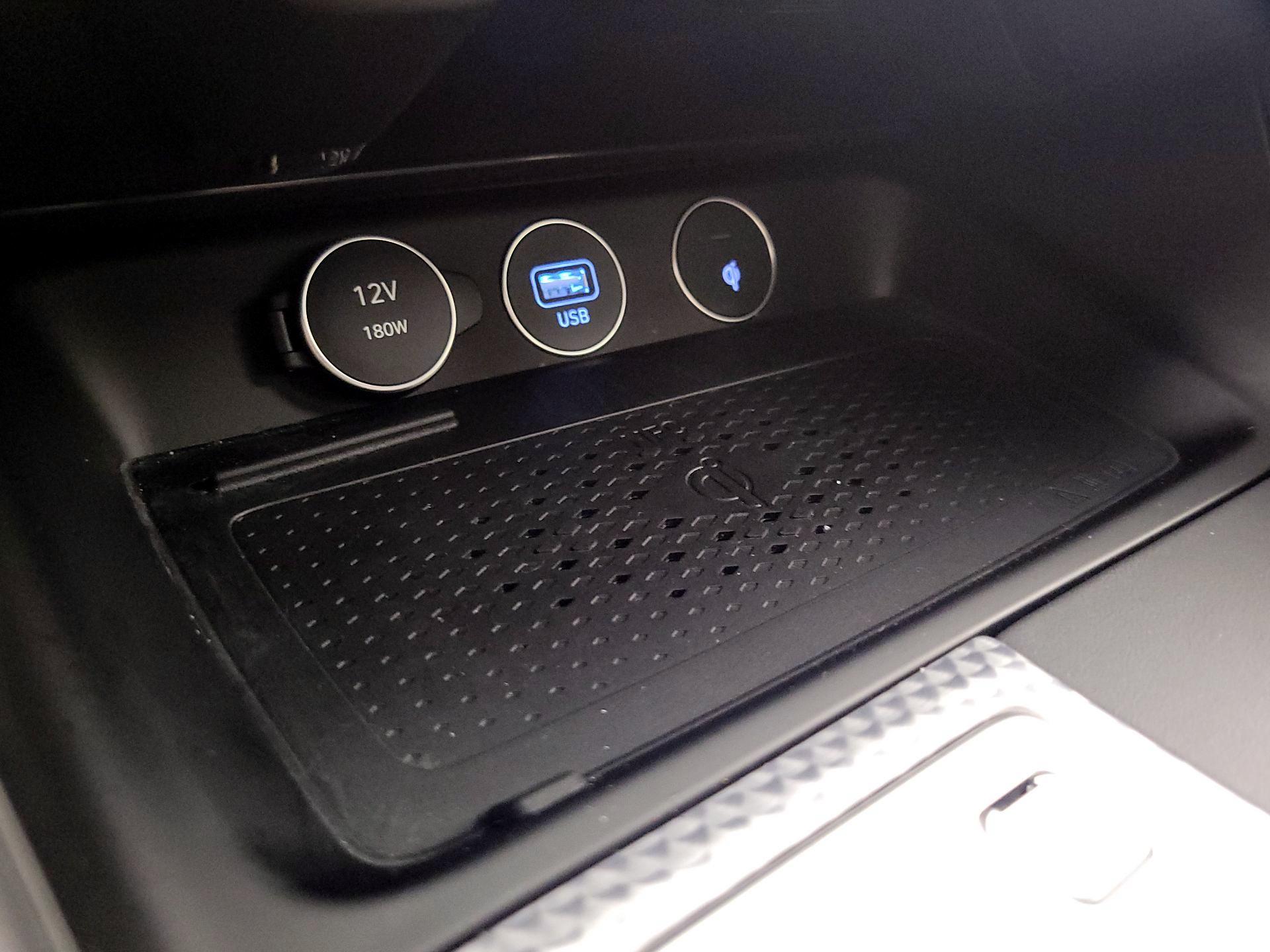 Thumbnail: 2023 Genesis G70 - 19
