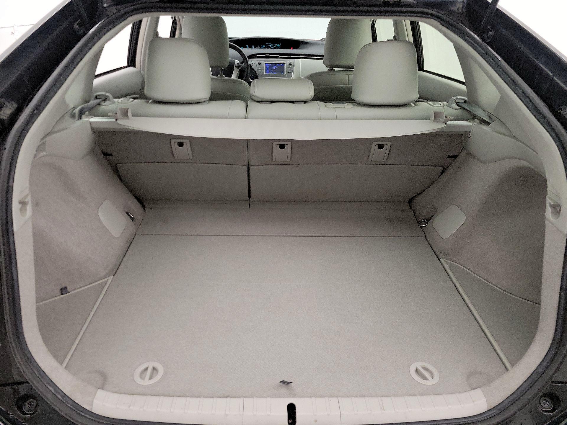 Thumbnail: 2015 Toyota Prius - 19