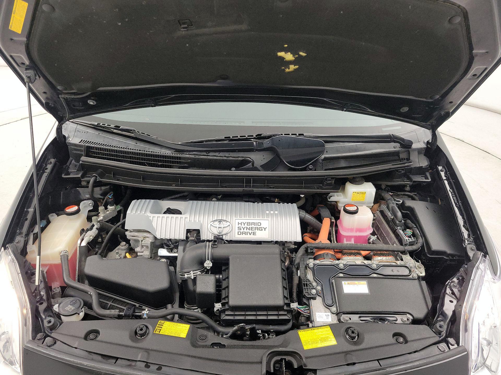 Thumbnail: 2015 Toyota Prius - 20