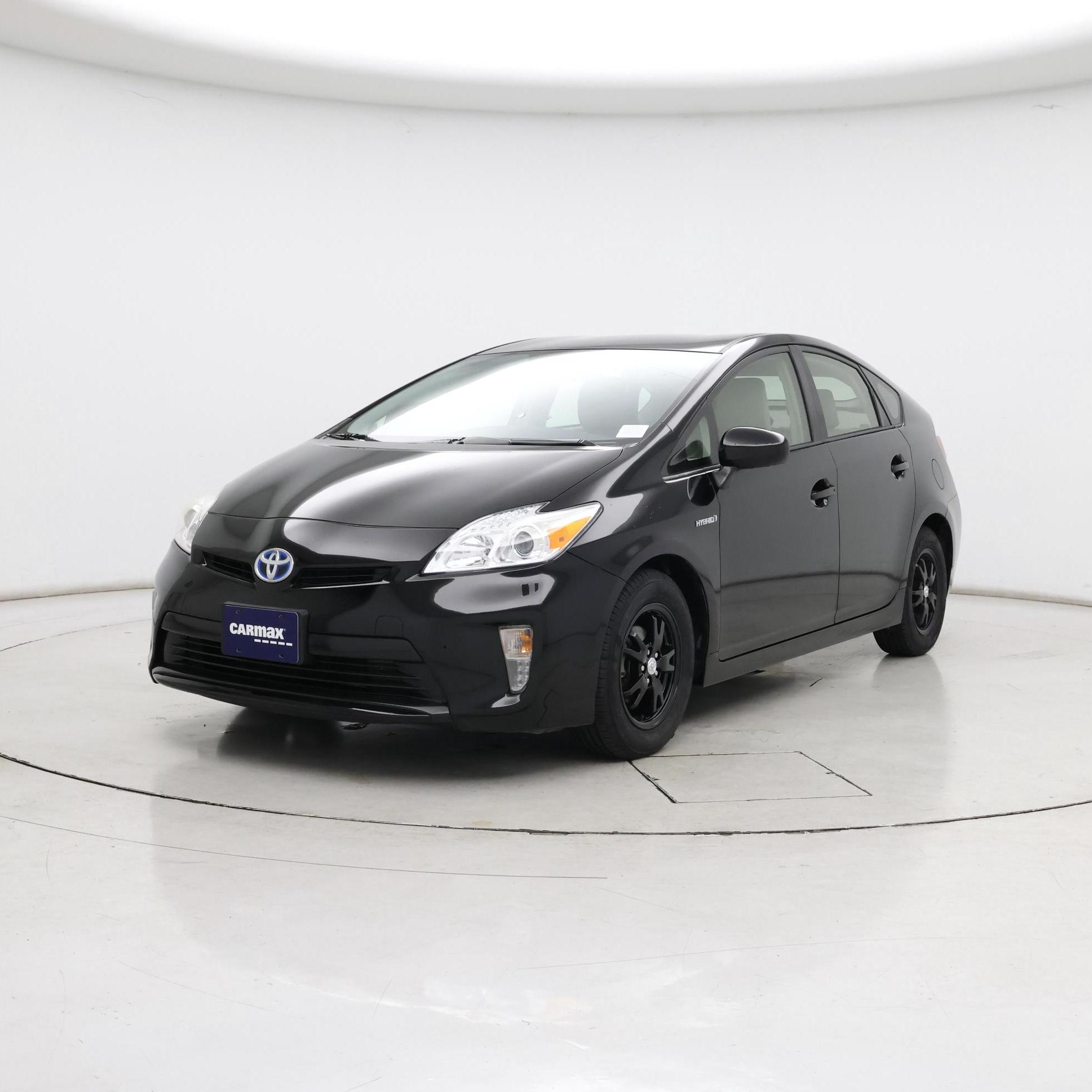 Thumbnail: 2015 Toyota Prius - 4