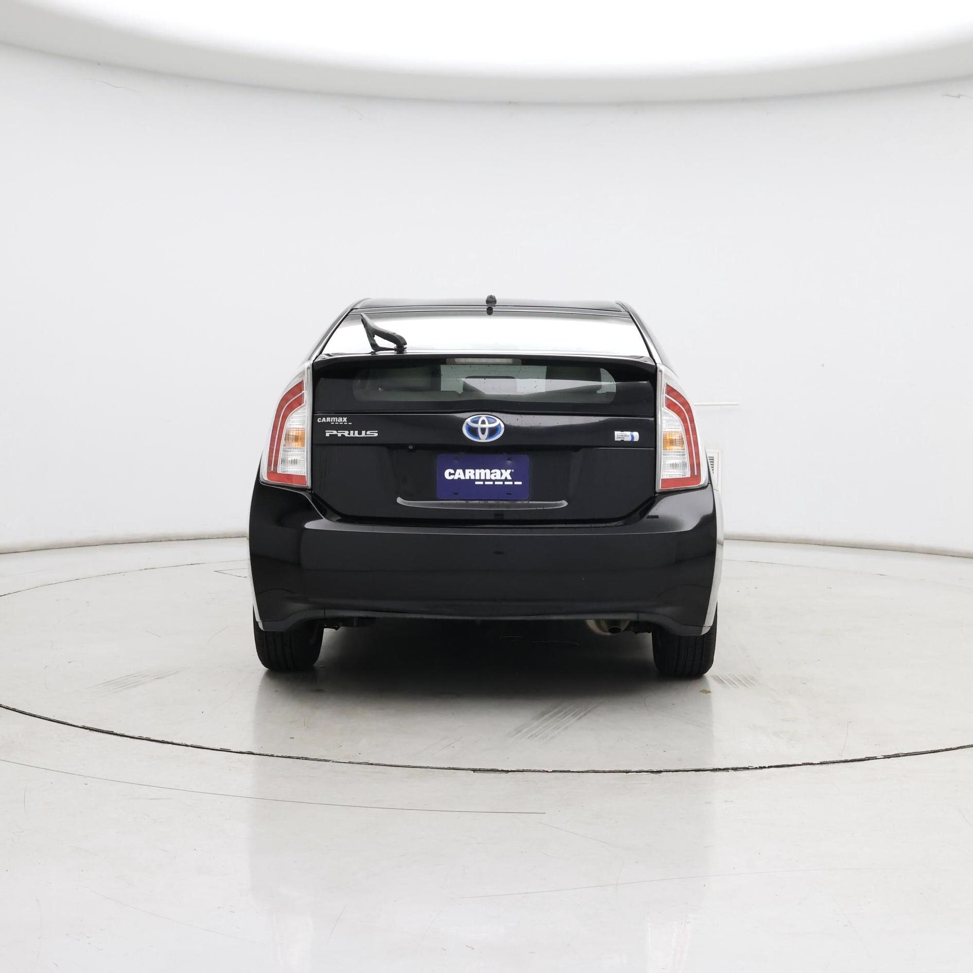 Thumbnail: 2015 Toyota Prius - 6