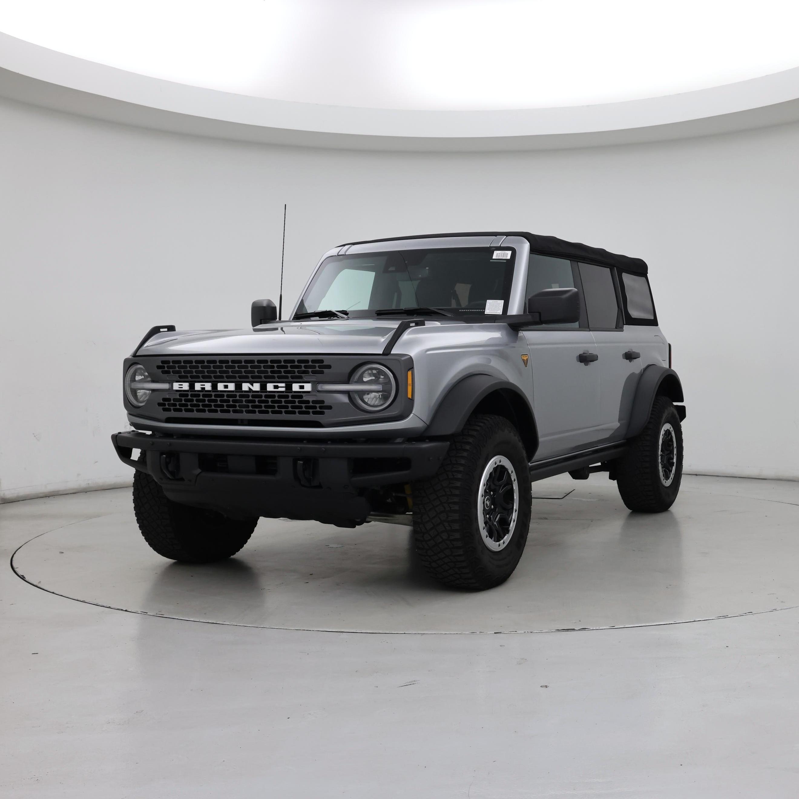 Thumbnail: 2023 Ford Bronco - 4