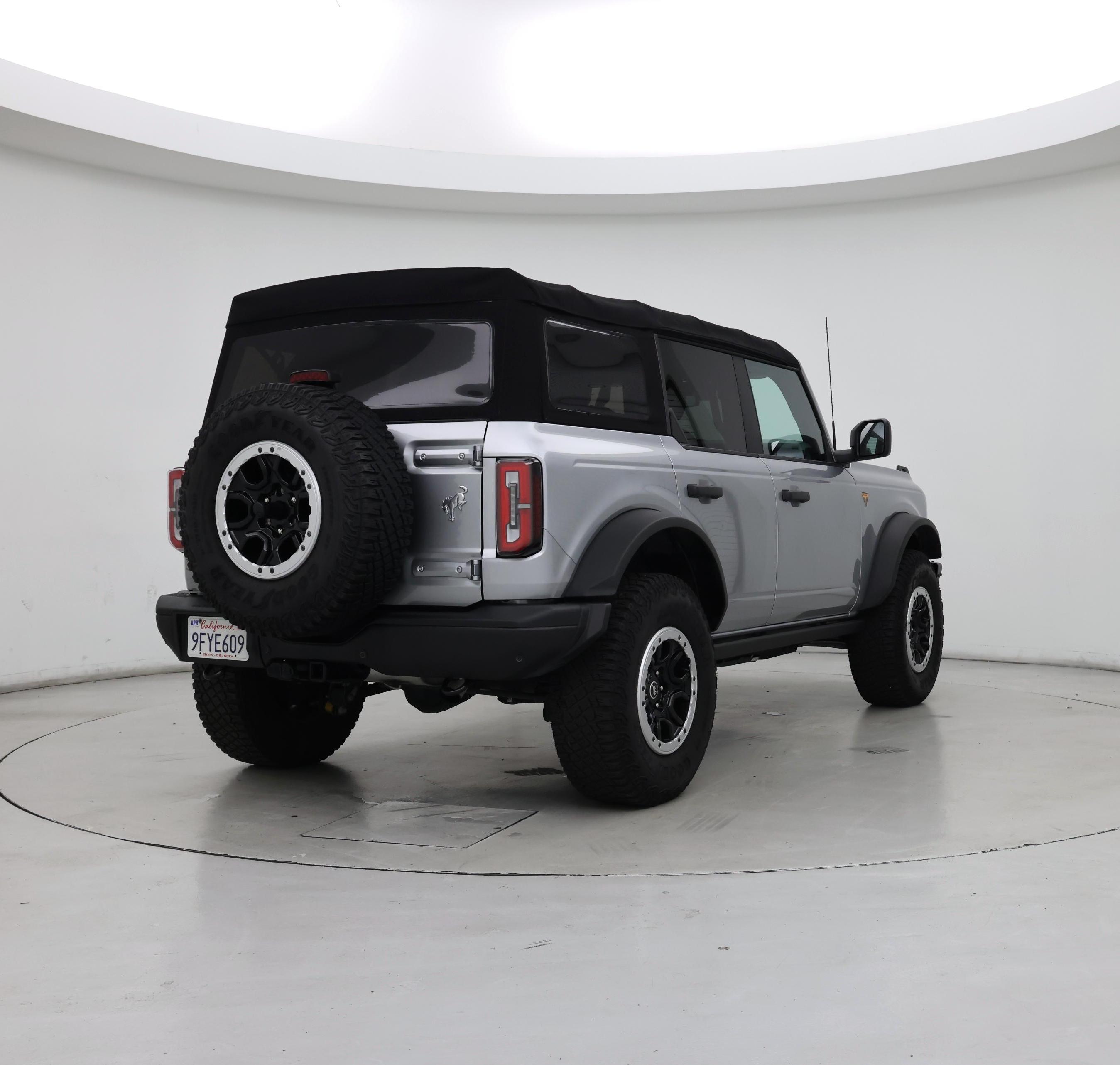 Thumbnail: 2023 Ford Bronco - 8