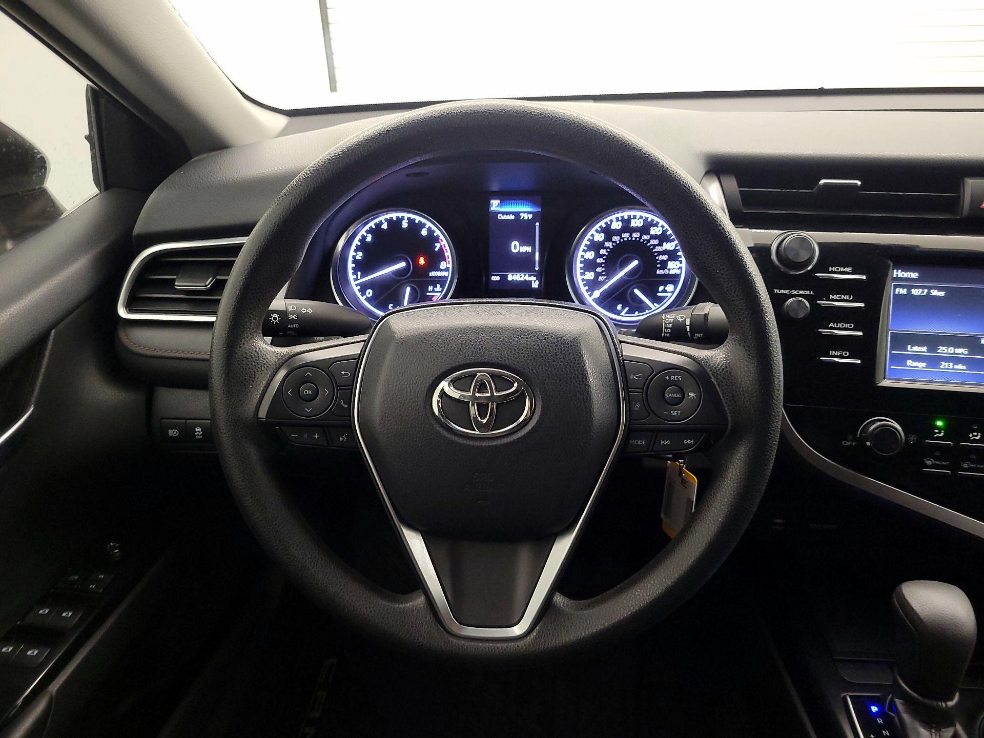 Thumbnail: 2018 Toyota Camry - 10