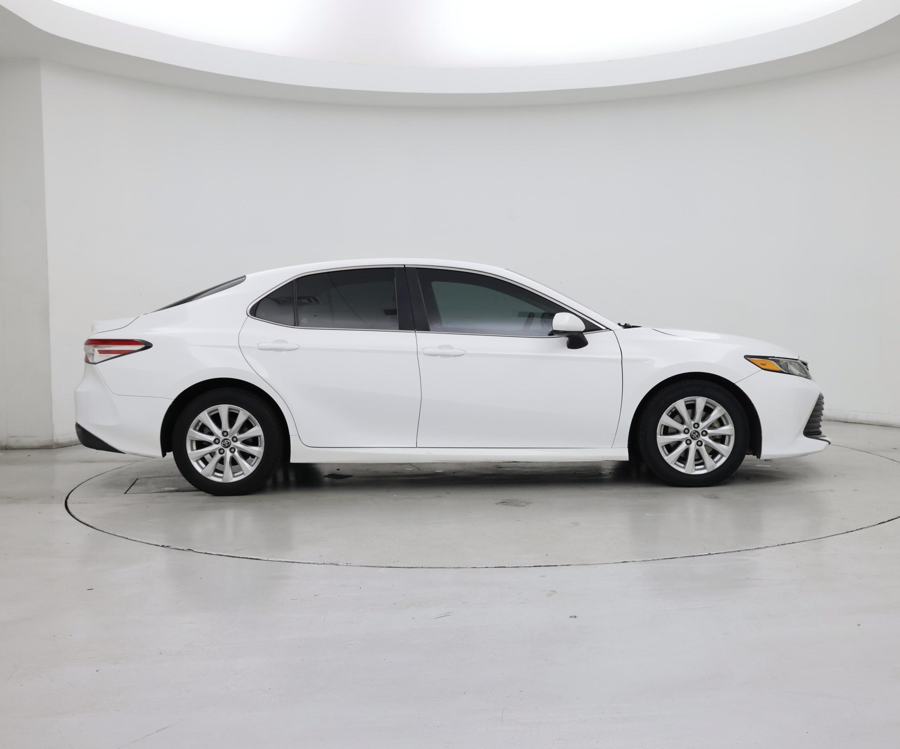 Thumbnail: 2018 Toyota Camry - 7
