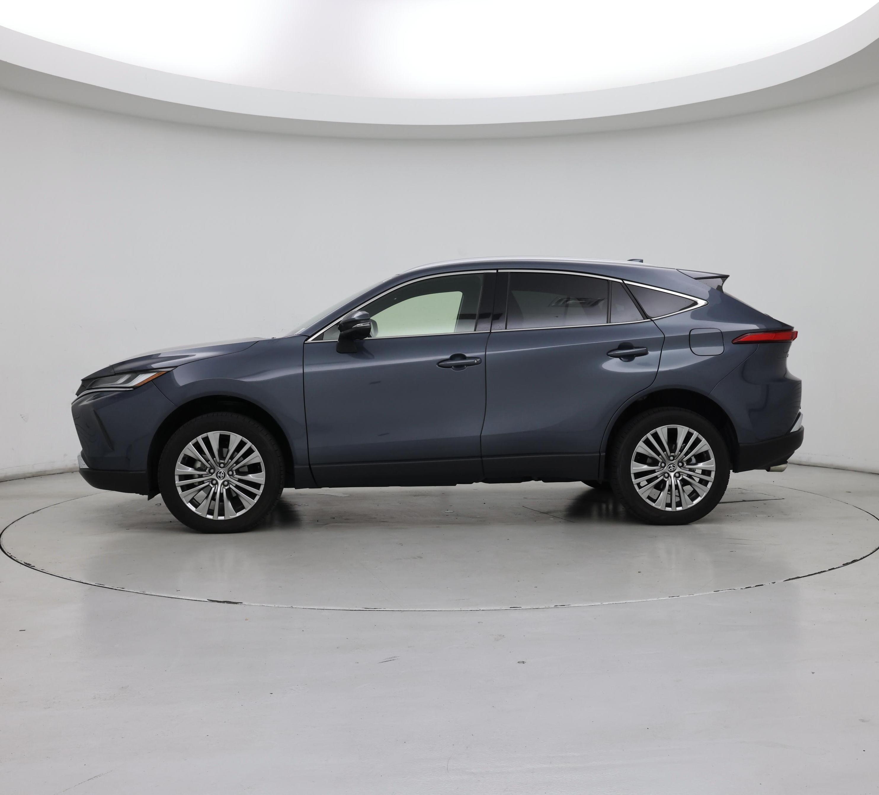 Thumbnail: 2022 Toyota Venza - 3