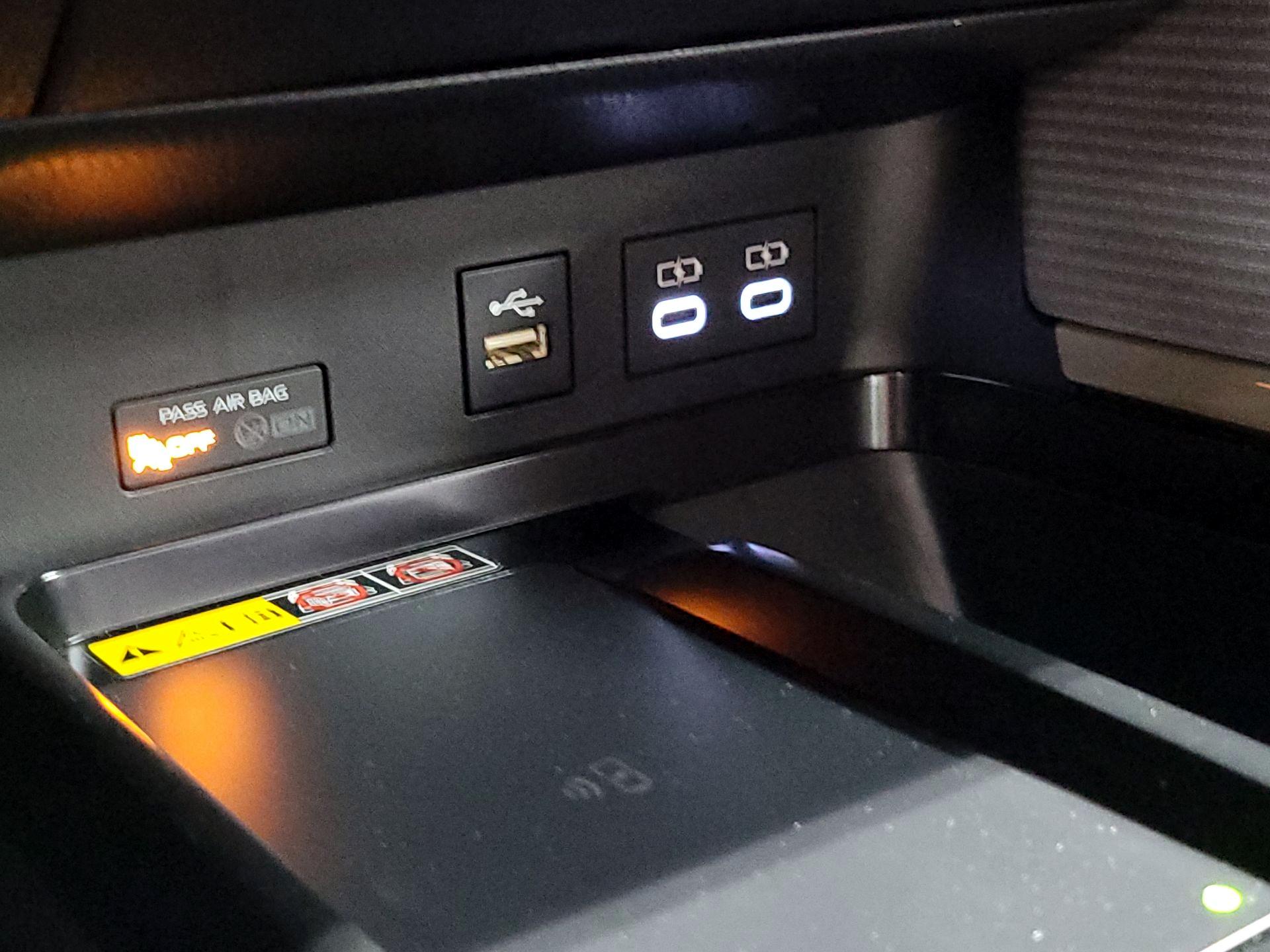 Thumbnail: 2025 Toyota Camry - 18