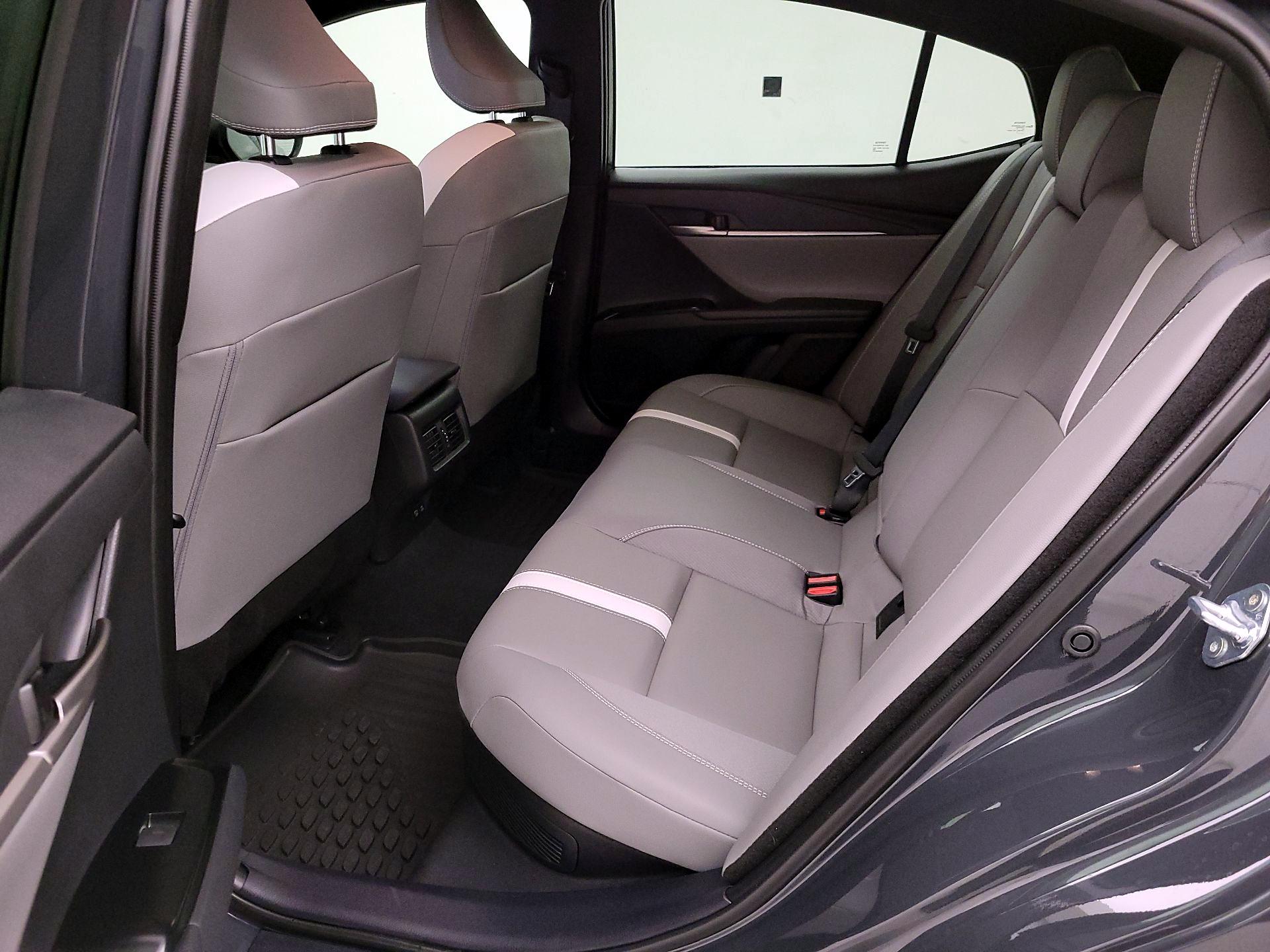 Thumbnail: 2025 Toyota Camry - 19