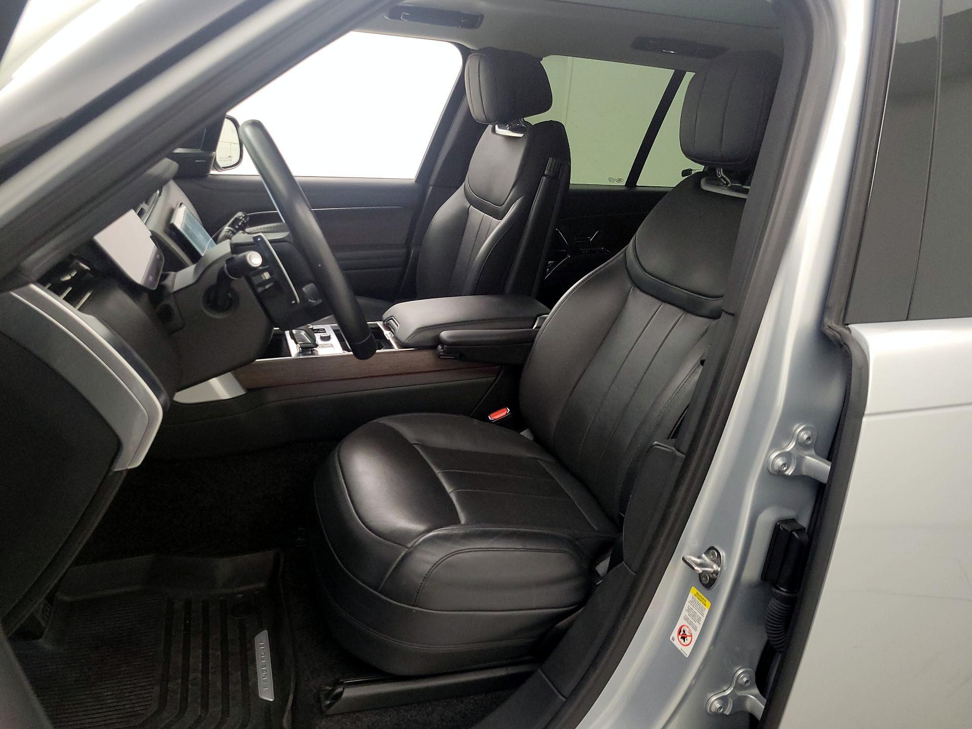 Thumbnail: 2023 Land Rover Range Rover - 11