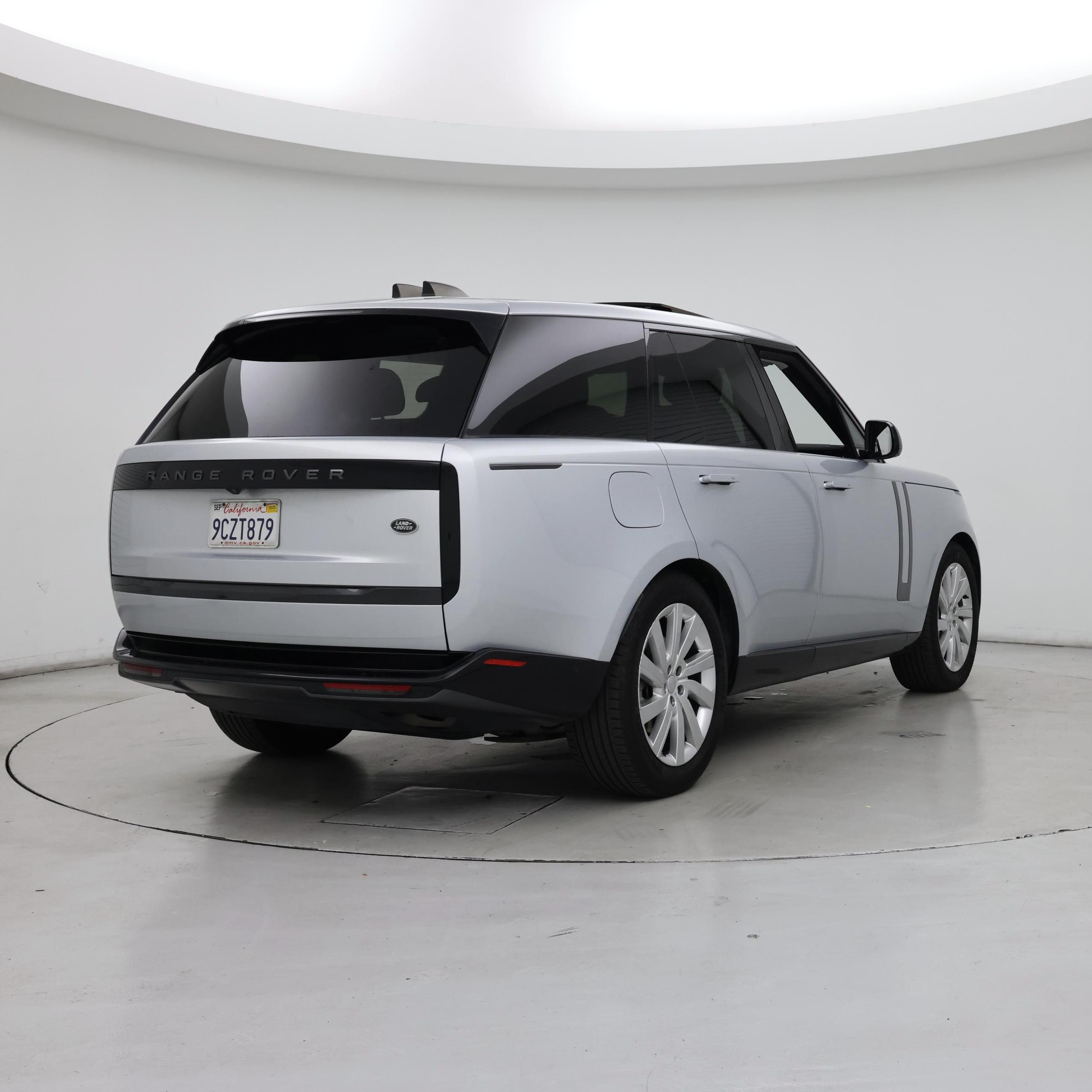 Thumbnail: 2023 Land Rover Range Rover - 8