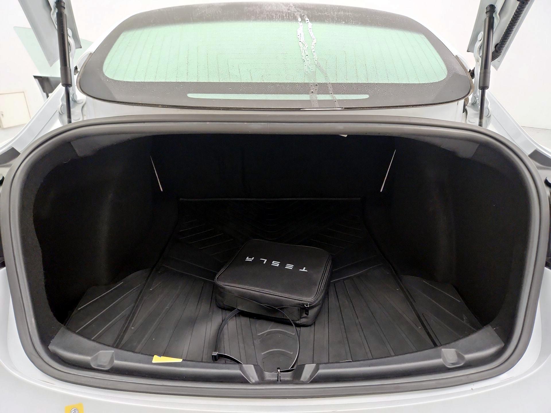 Thumbnail: 2019 Tesla Model 3 - 20