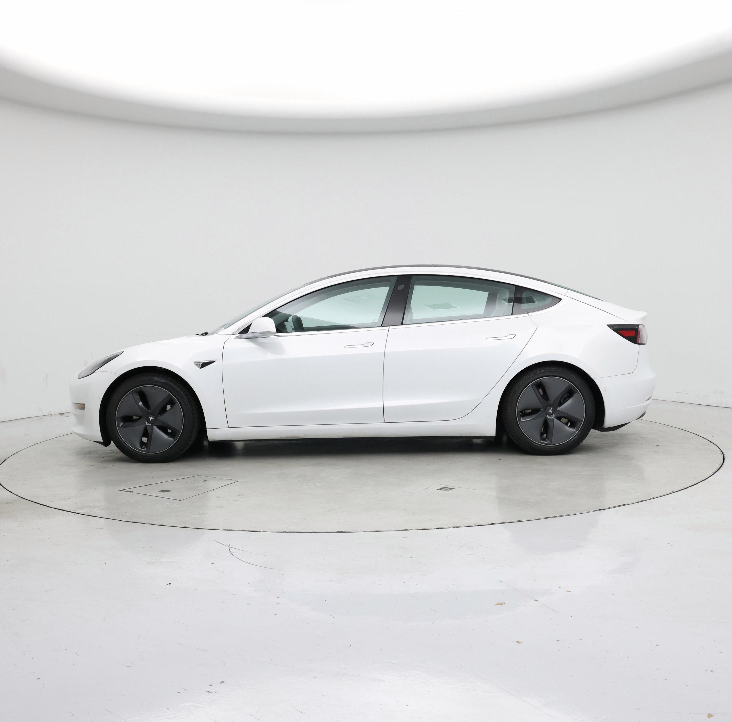 Thumbnail: 2019 Tesla Model 3 - 3