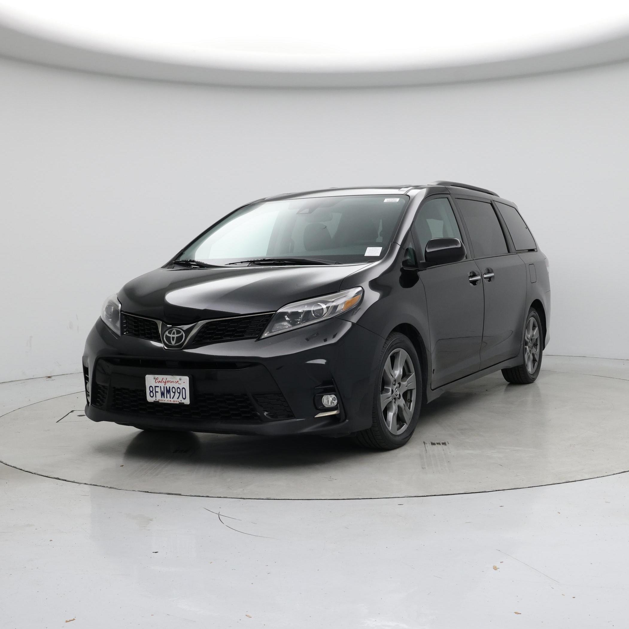 Thumbnail: 2018 Toyota Sienna - 4