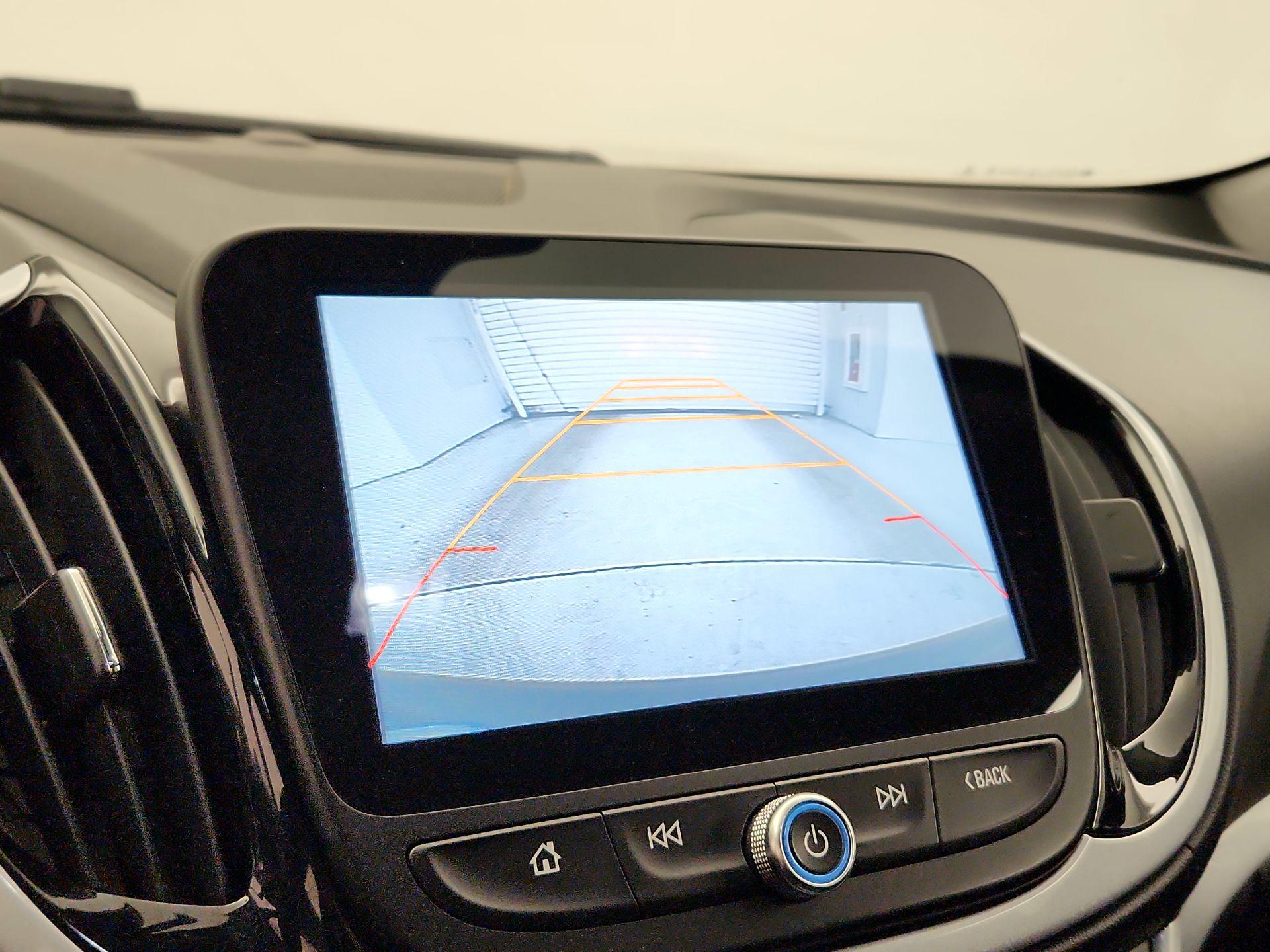 Thumbnail: 2017 Chevrolet Volt - 14