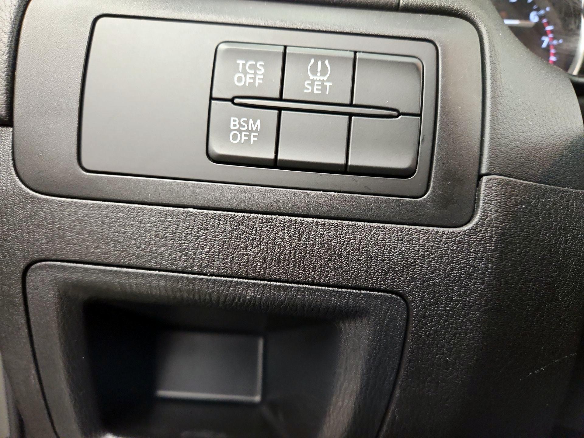Thumbnail: 2015 Mazda CX-5 - 13
