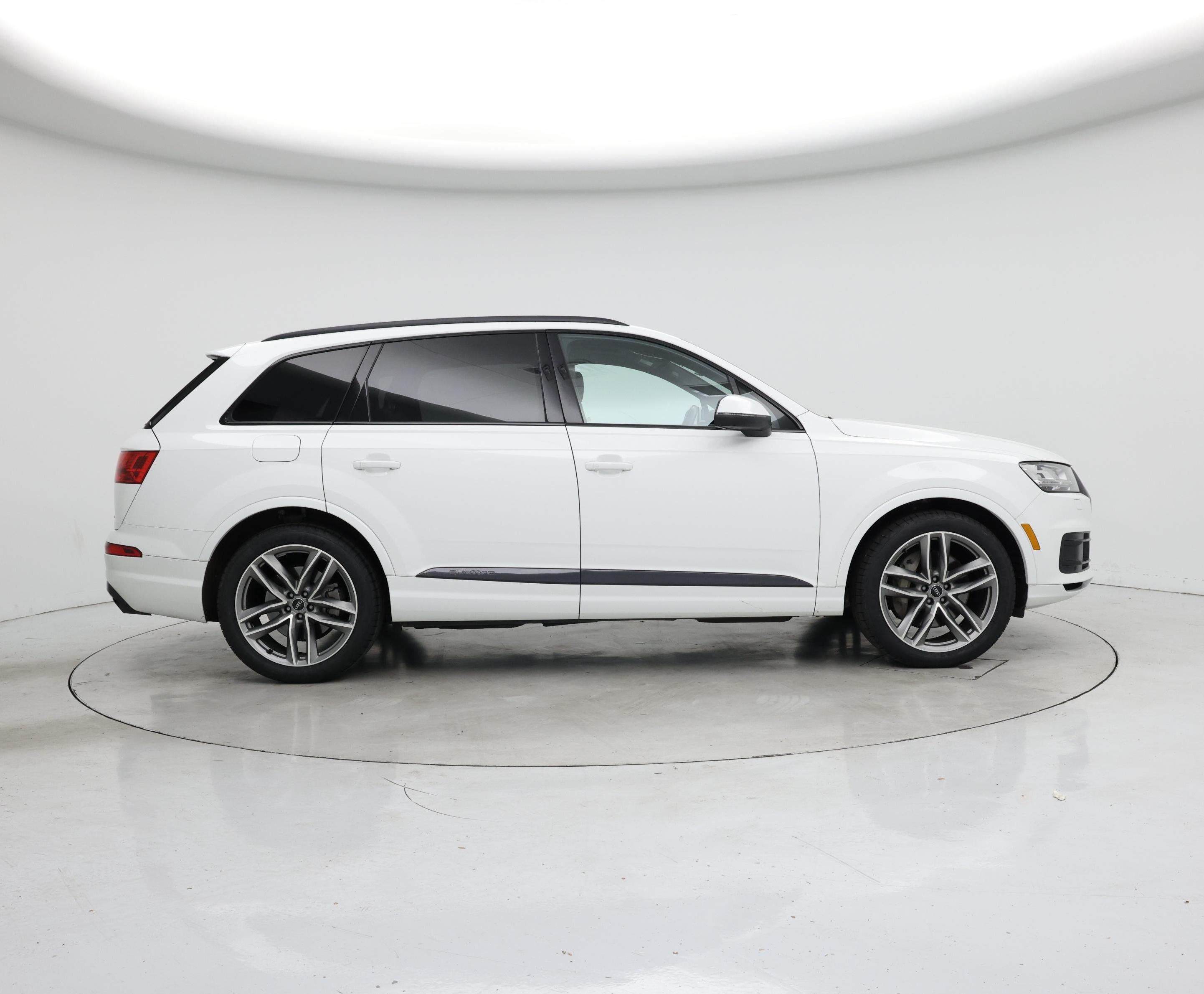 Thumbnail: 2018 Audi Q7 - 7