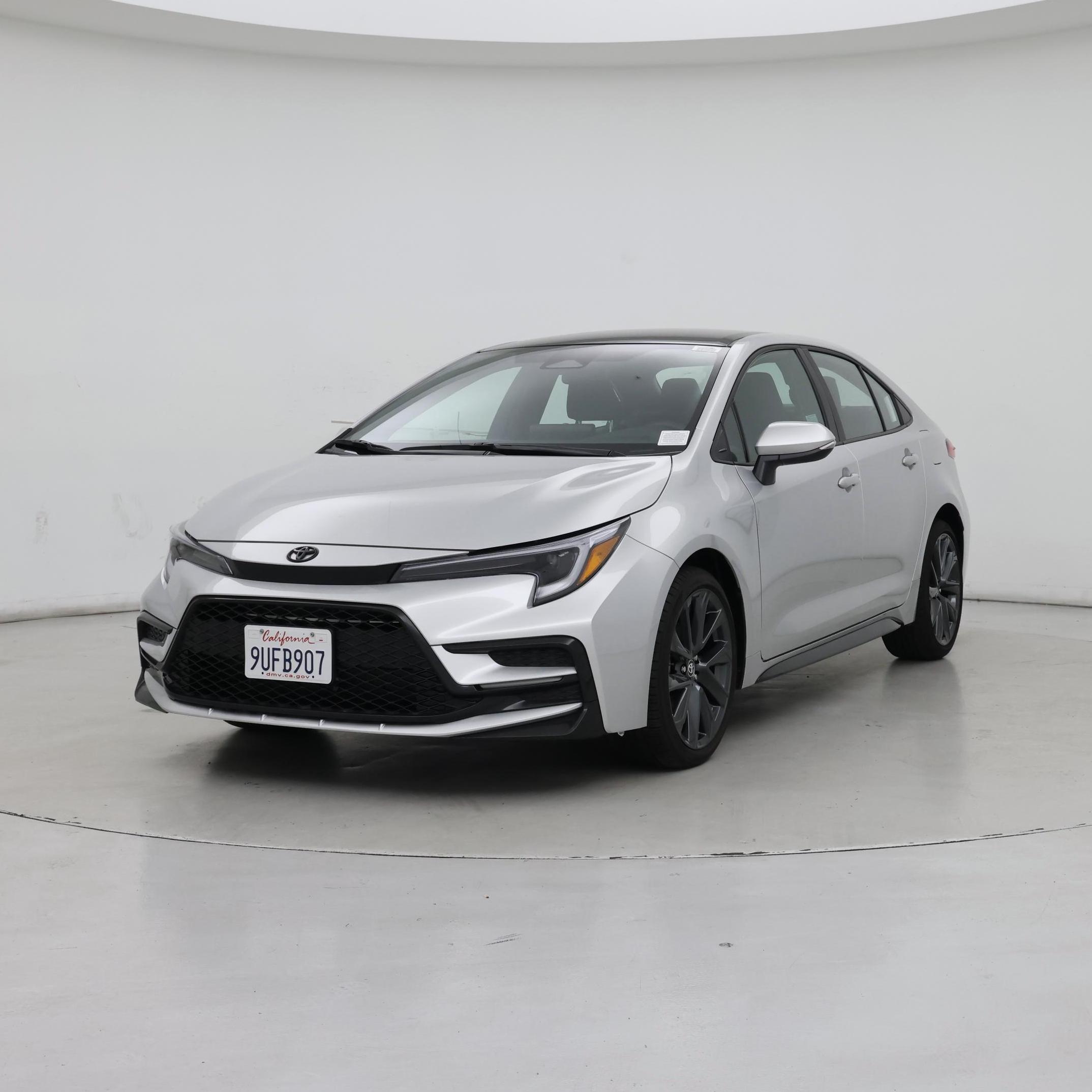 Thumbnail: 2025 Toyota Corolla - 4