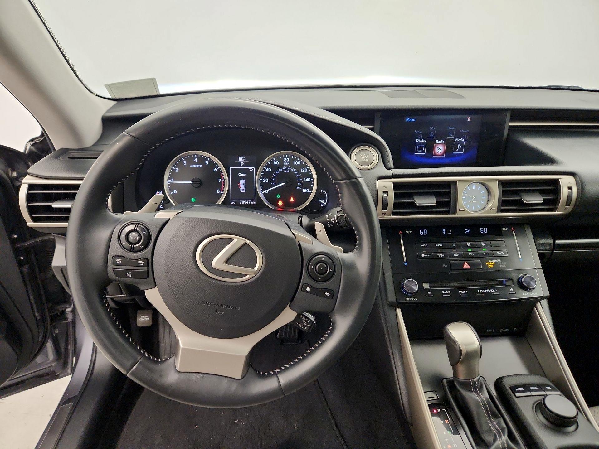 Thumbnail: 2014 Lexus IS - 10