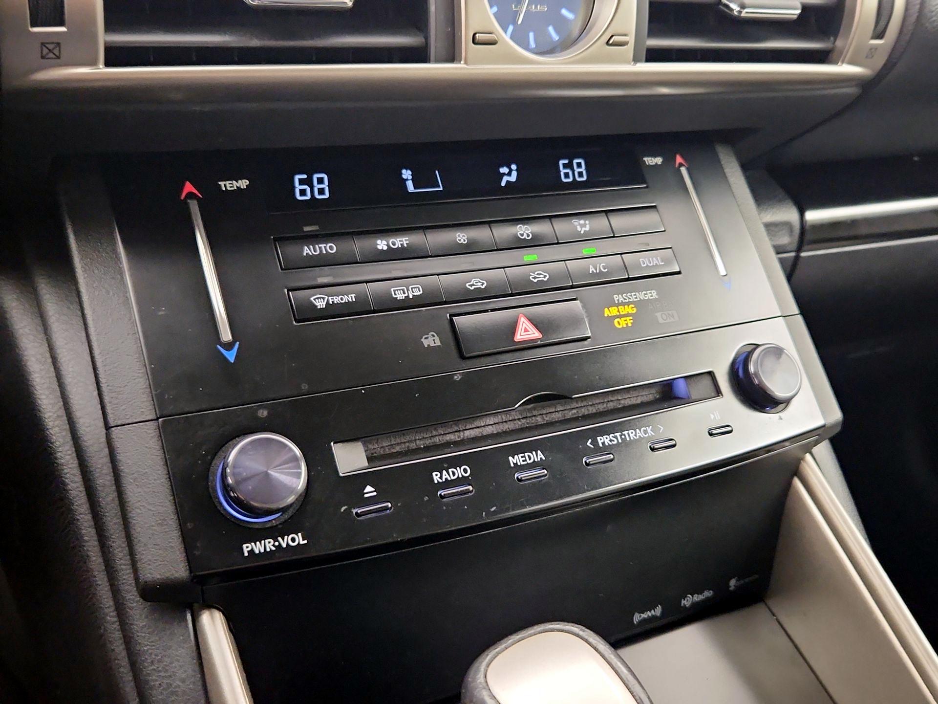 Thumbnail: 2014 Lexus IS - 15
