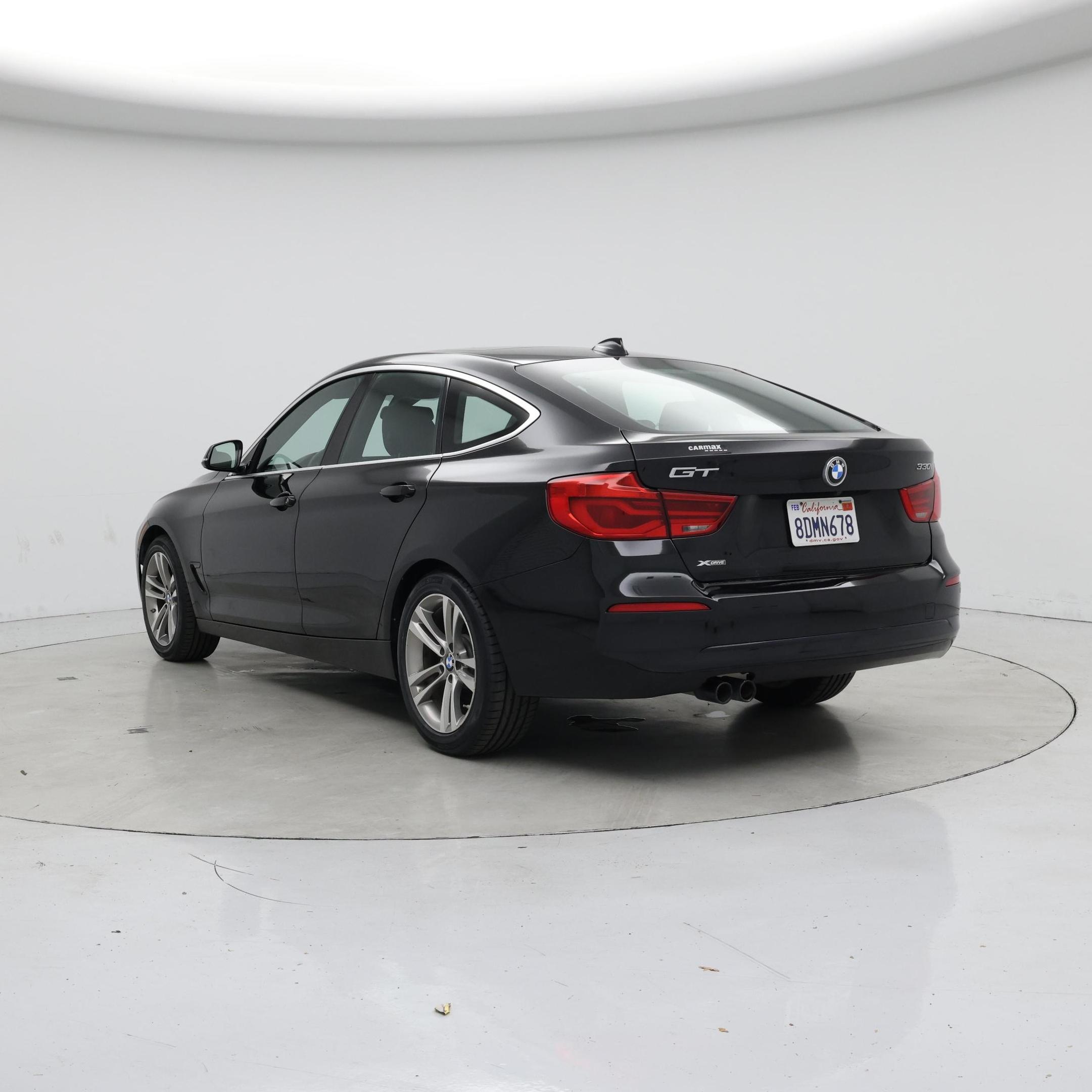 Thumbnail: 2017 BMW 3 Series - 2