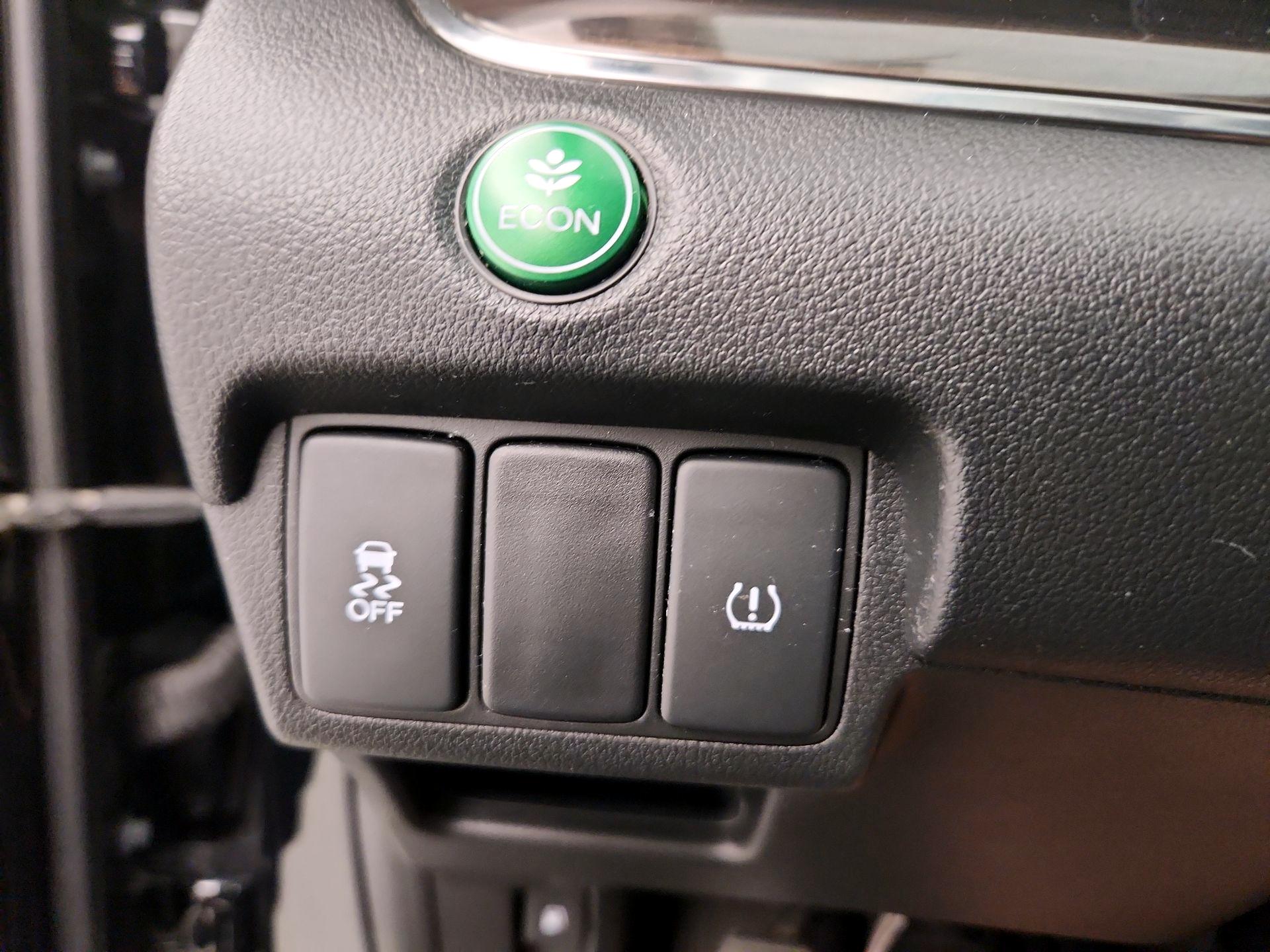 Thumbnail: 2016 Honda CR-V - 13