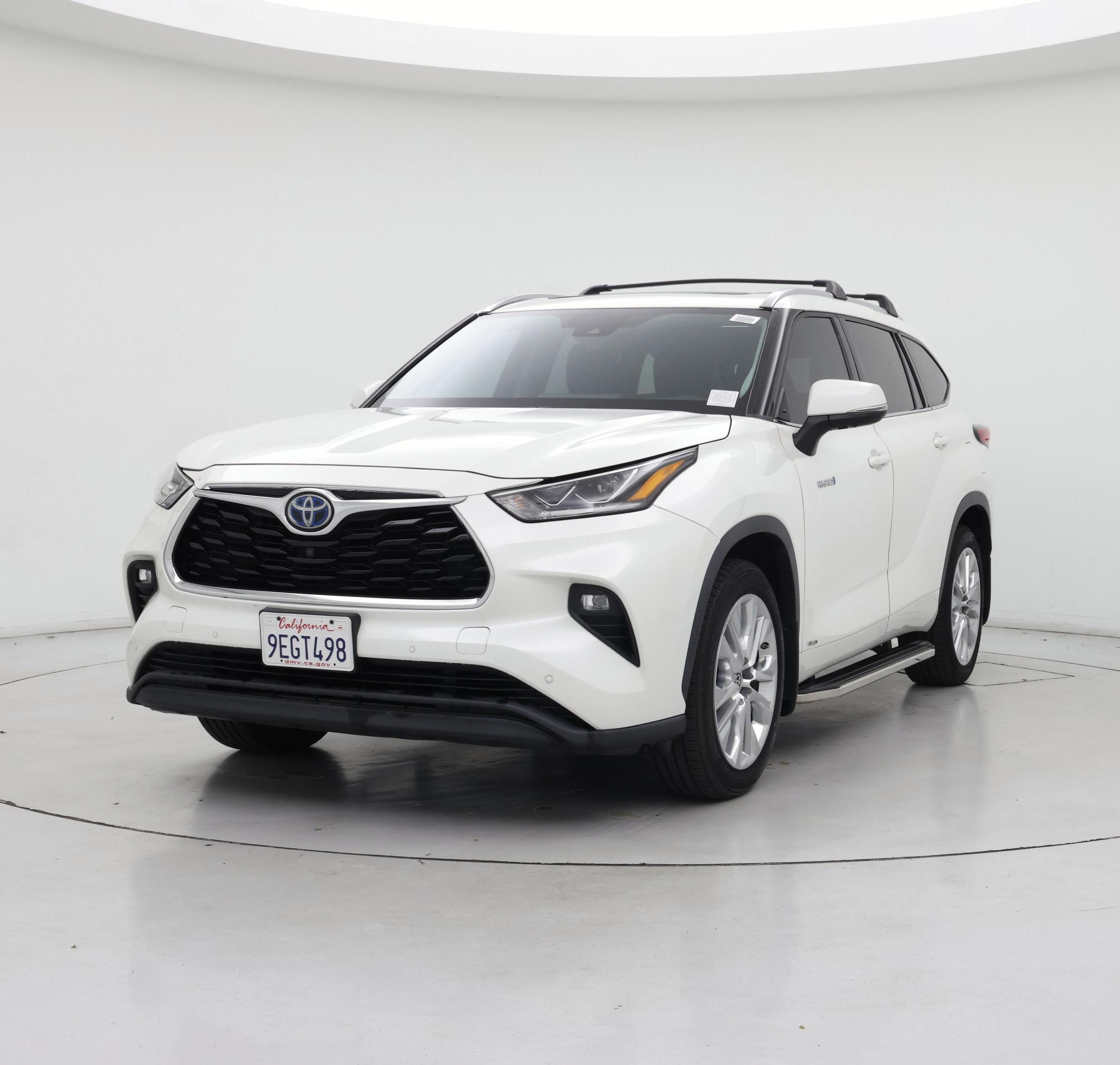 Thumbnail: 2021 Toyota Highlander - 4
