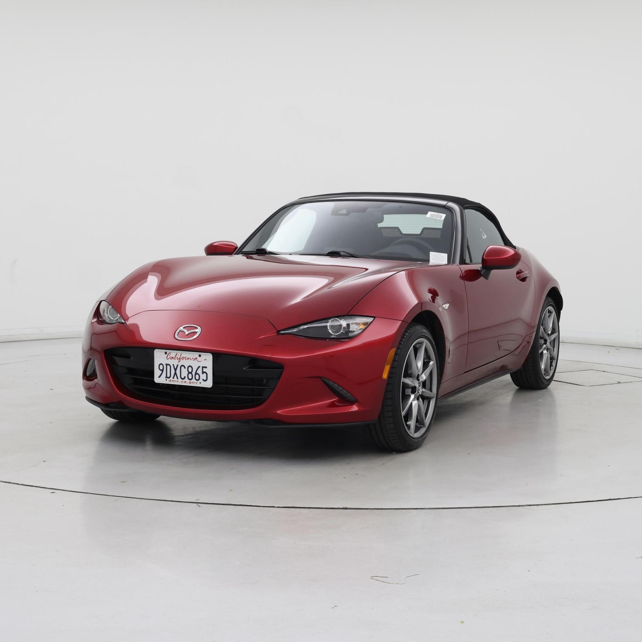 Thumbnail: 2022 Mazda MX-5 Miata - 4