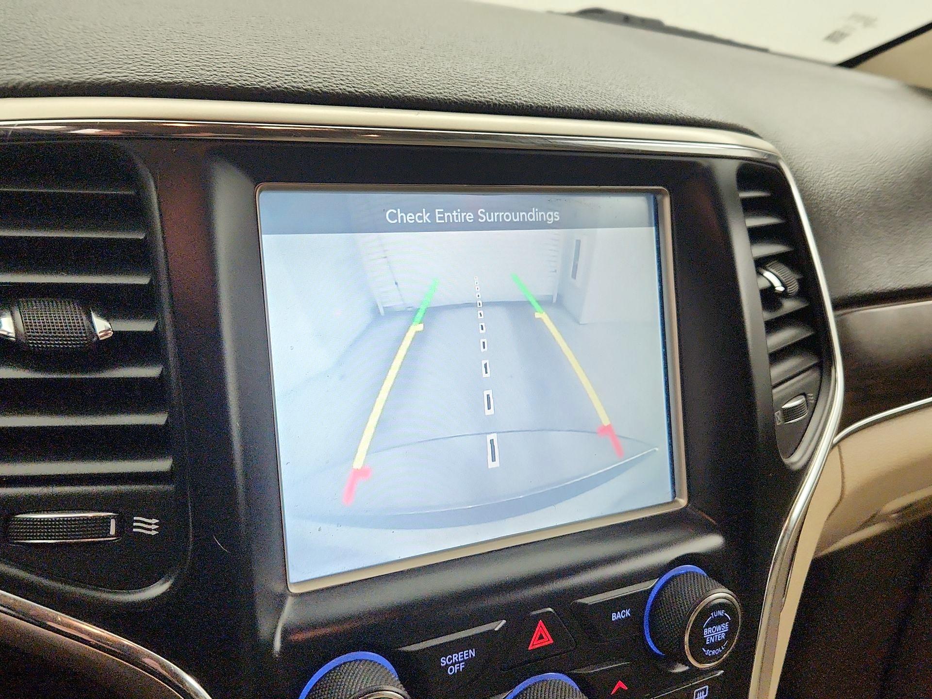 Thumbnail: 2014 Jeep Grand Cherokee - 15