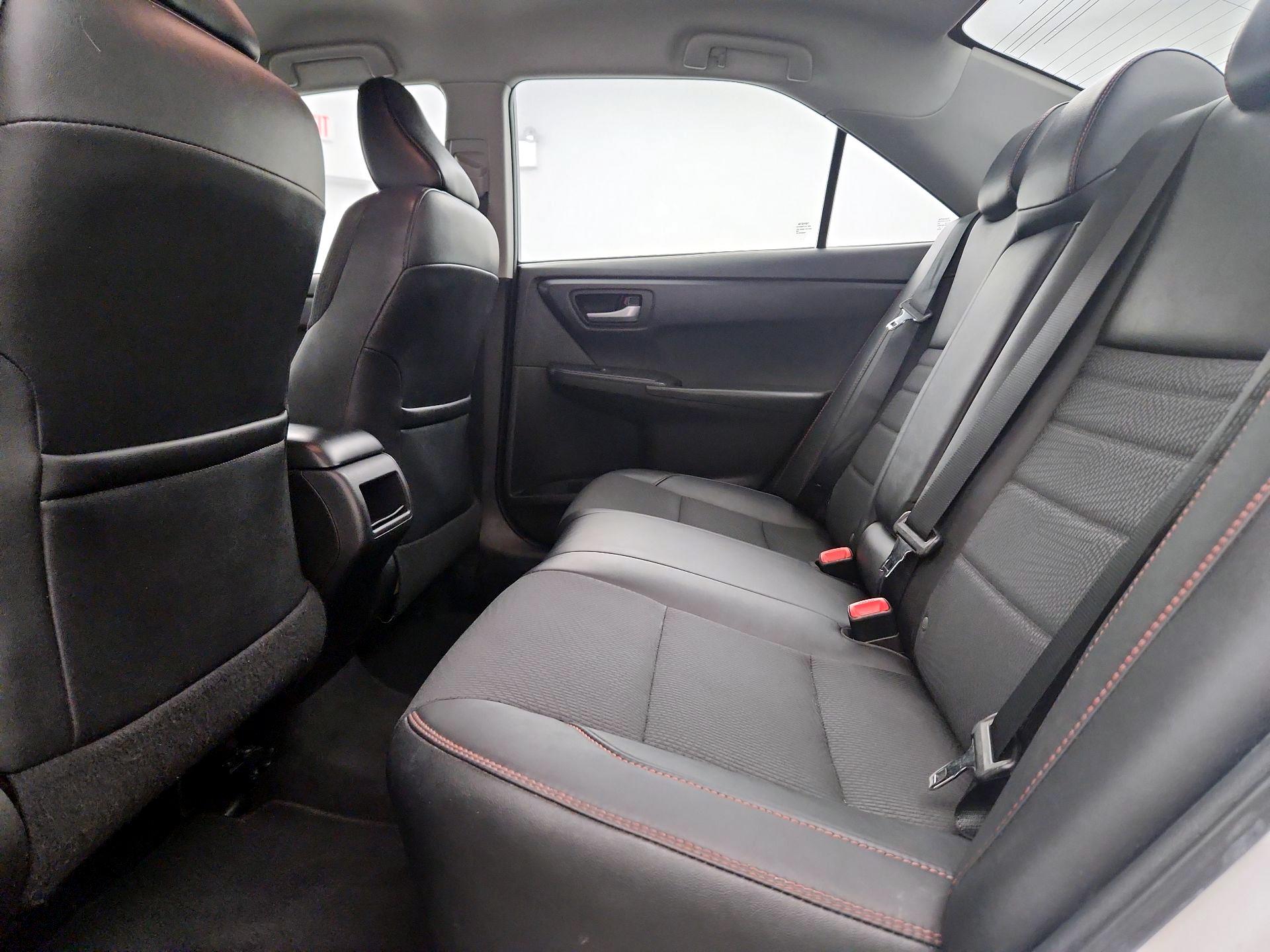 Thumbnail: 2017 Toyota Camry - 18