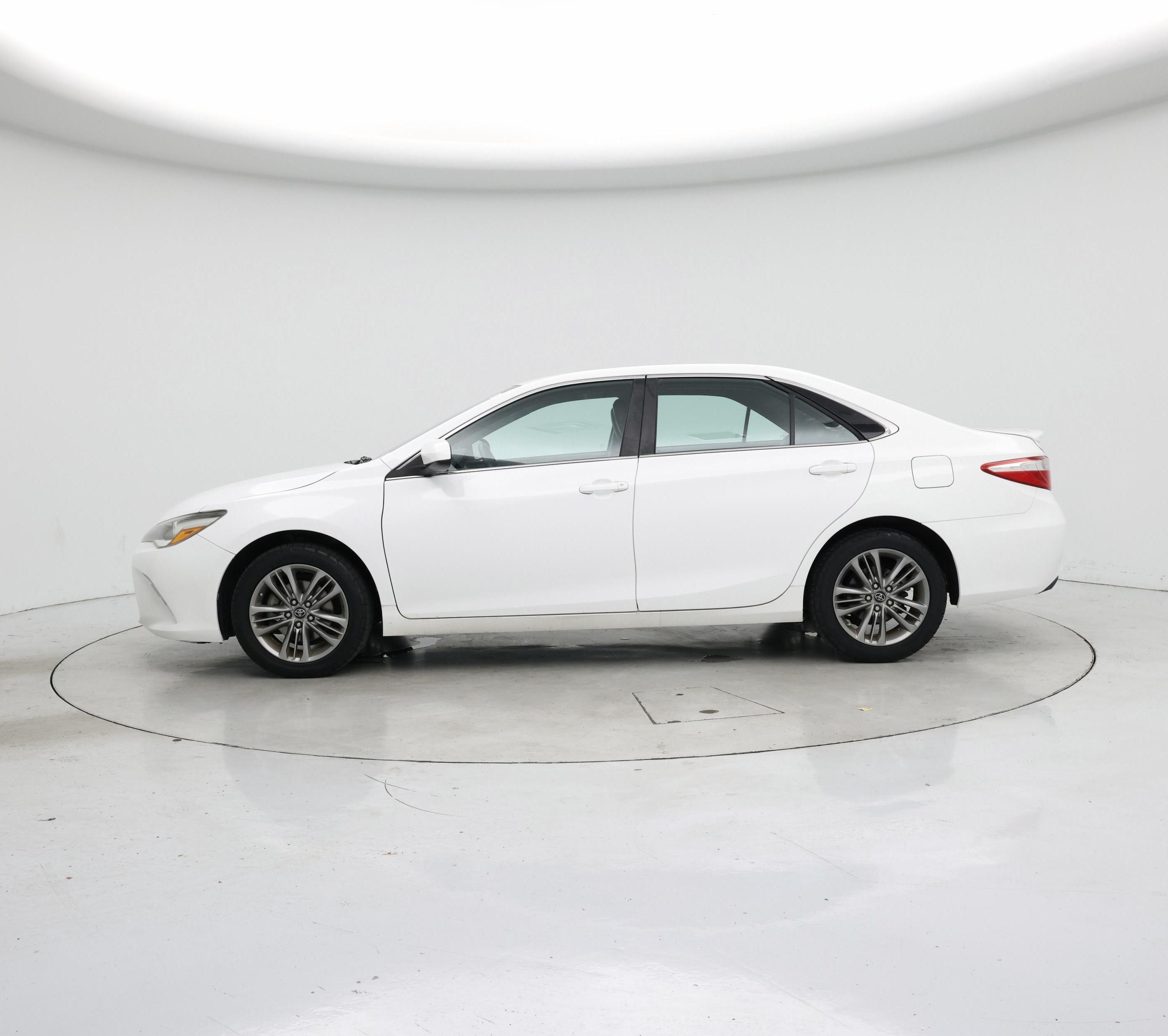 Thumbnail: 2017 Toyota Camry - 3
