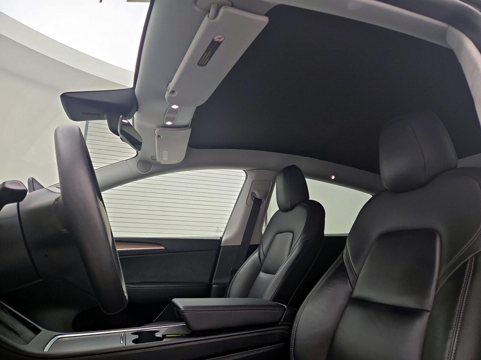 Thumbnail: 2022 Tesla Model Y - 18