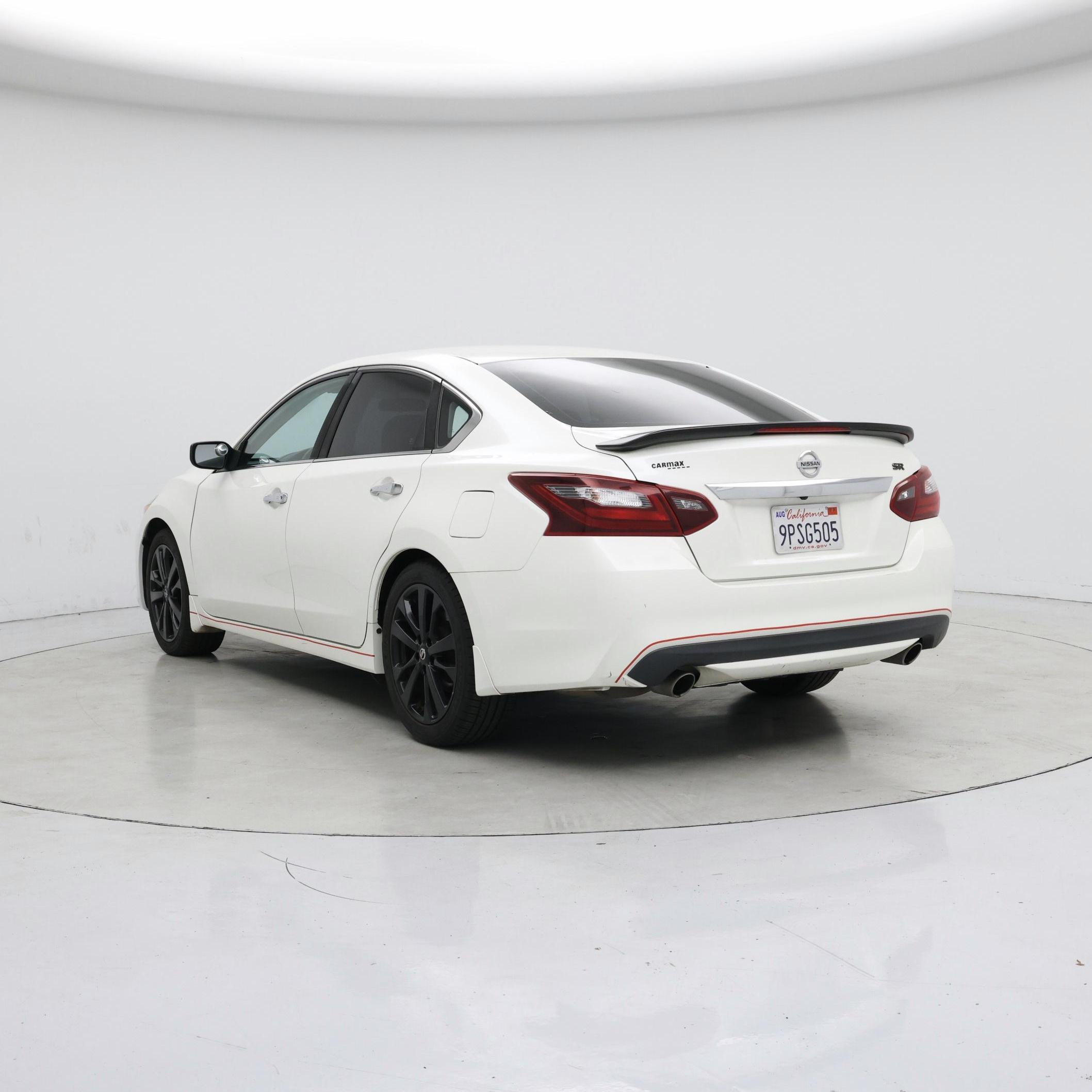 Thumbnail: 2017 Nissan Altima - 2