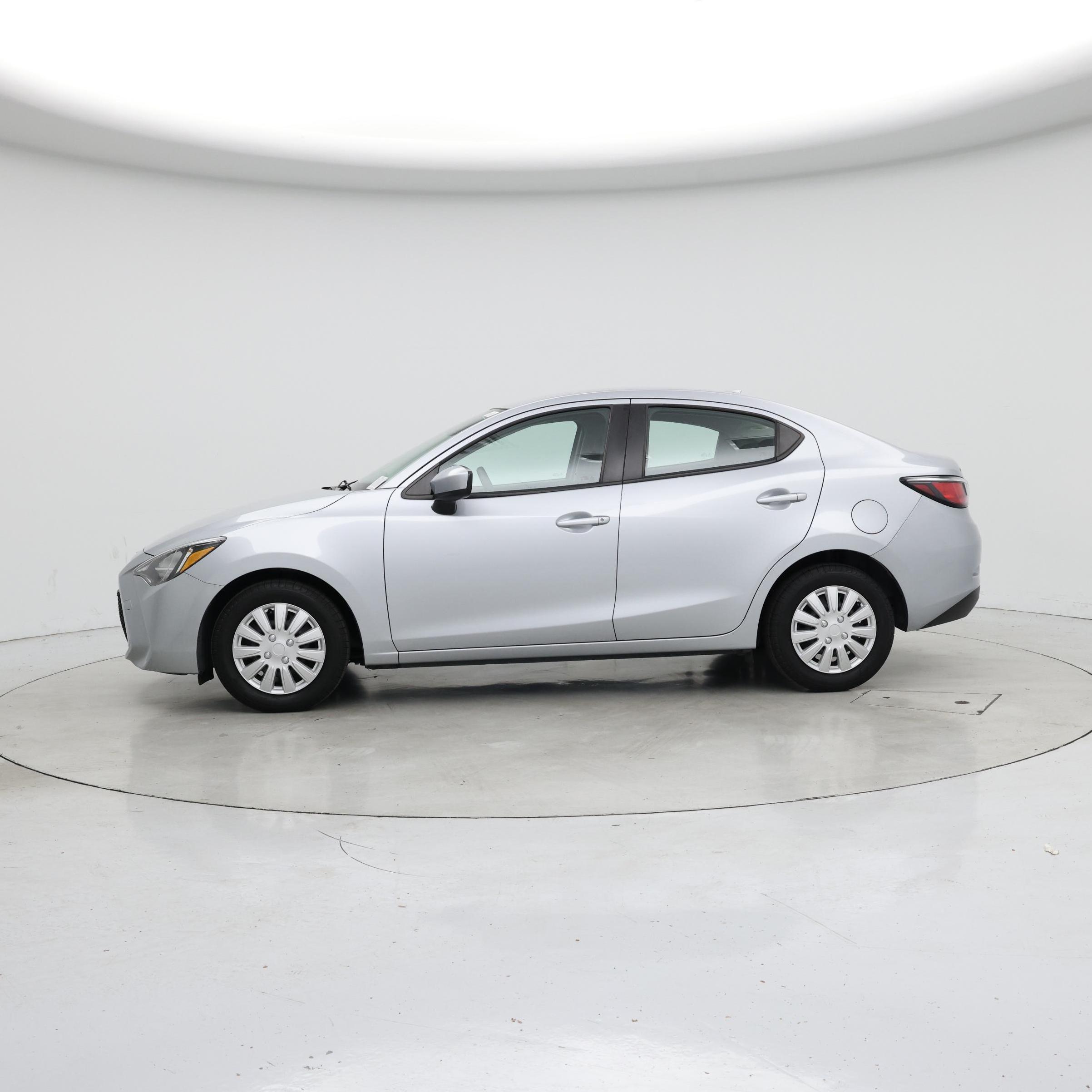 Thumbnail: 2019 Toyota Yaris - 3