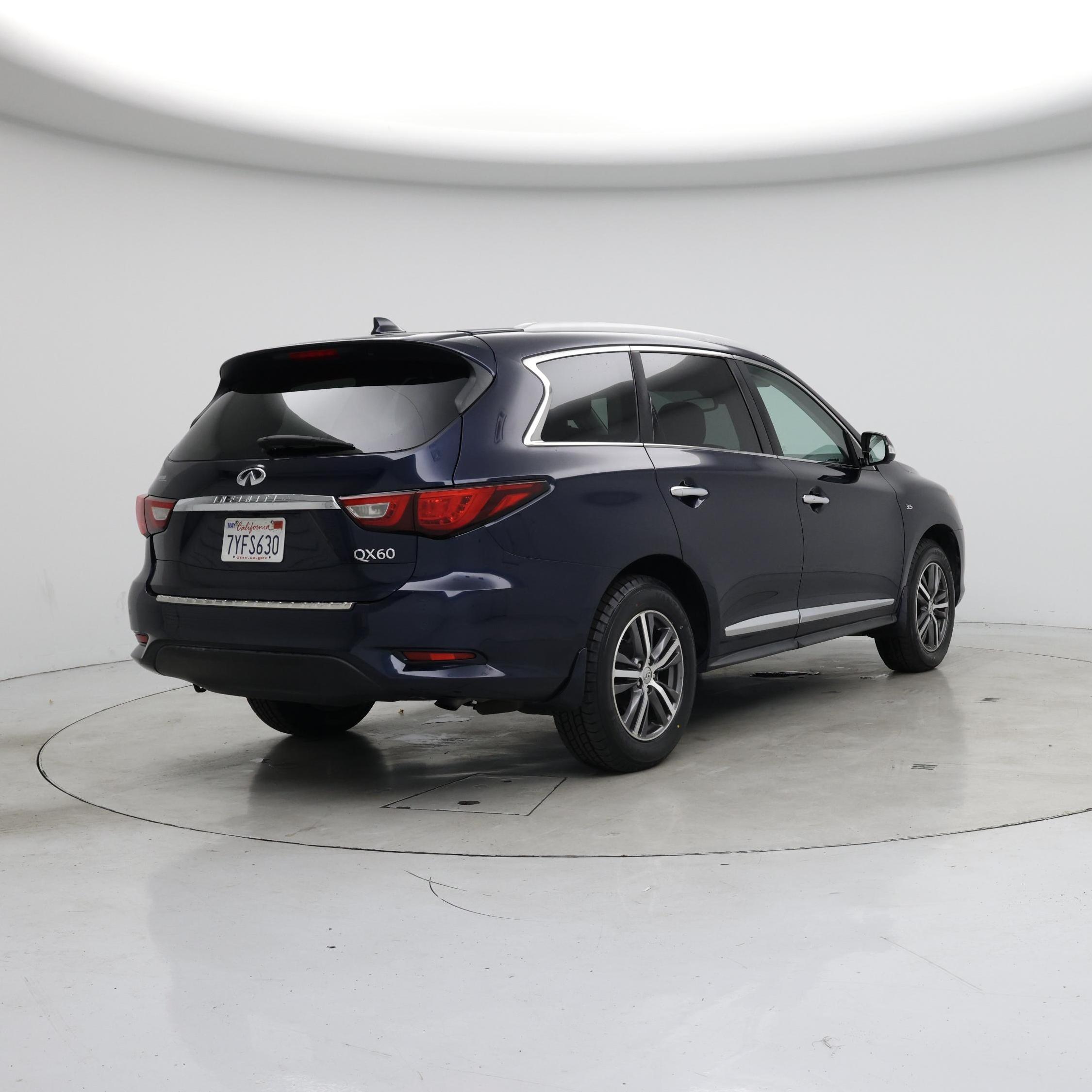 Thumbnail: 2017 INFINITI QX60 - 8