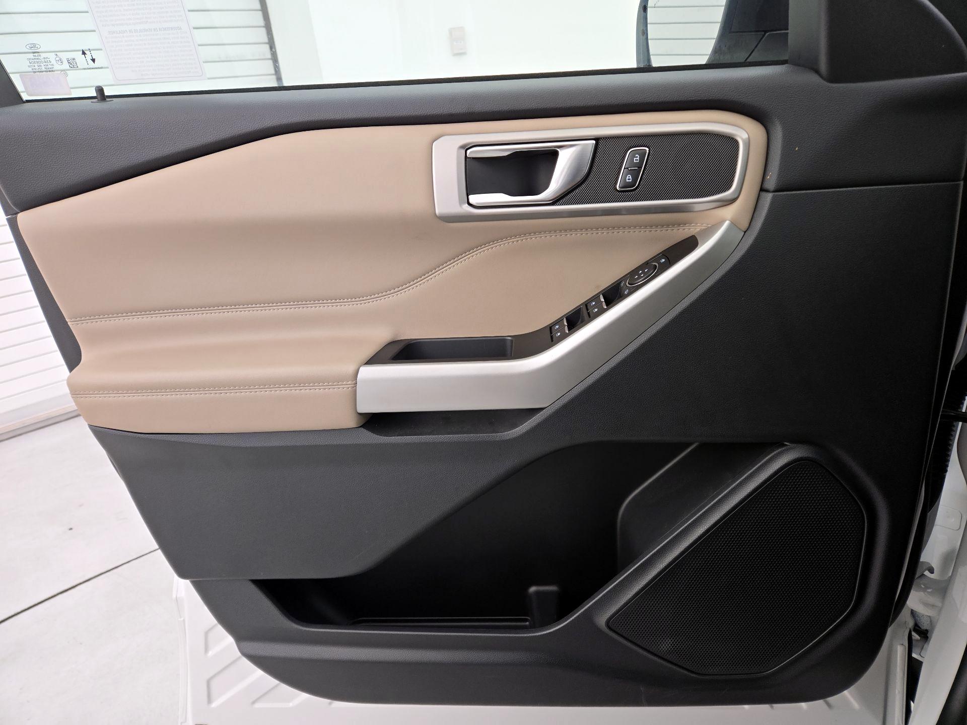 Thumbnail: 2021 Ford Explorer - 12