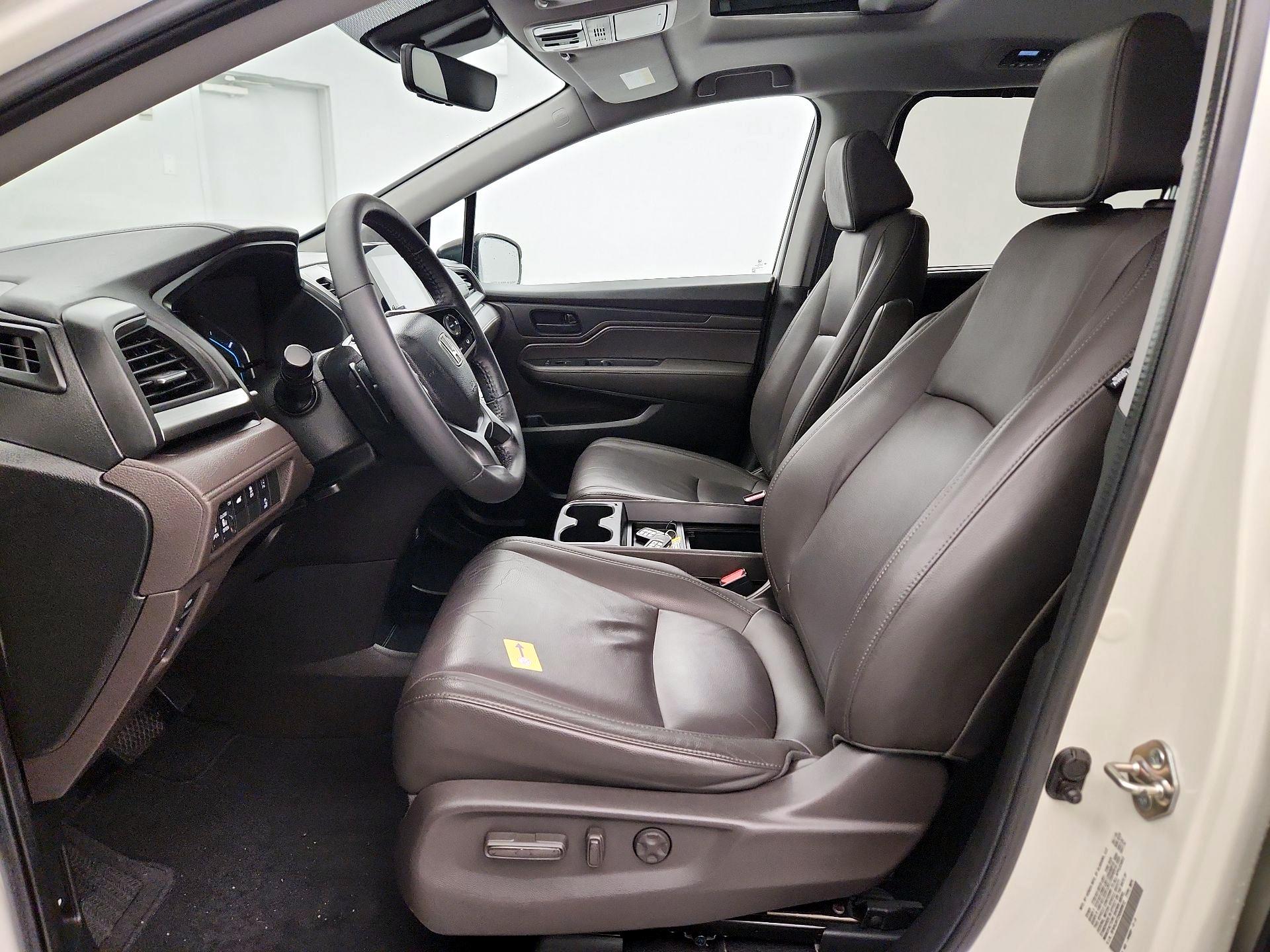 Thumbnail: 2019 Honda Odyssey - 11