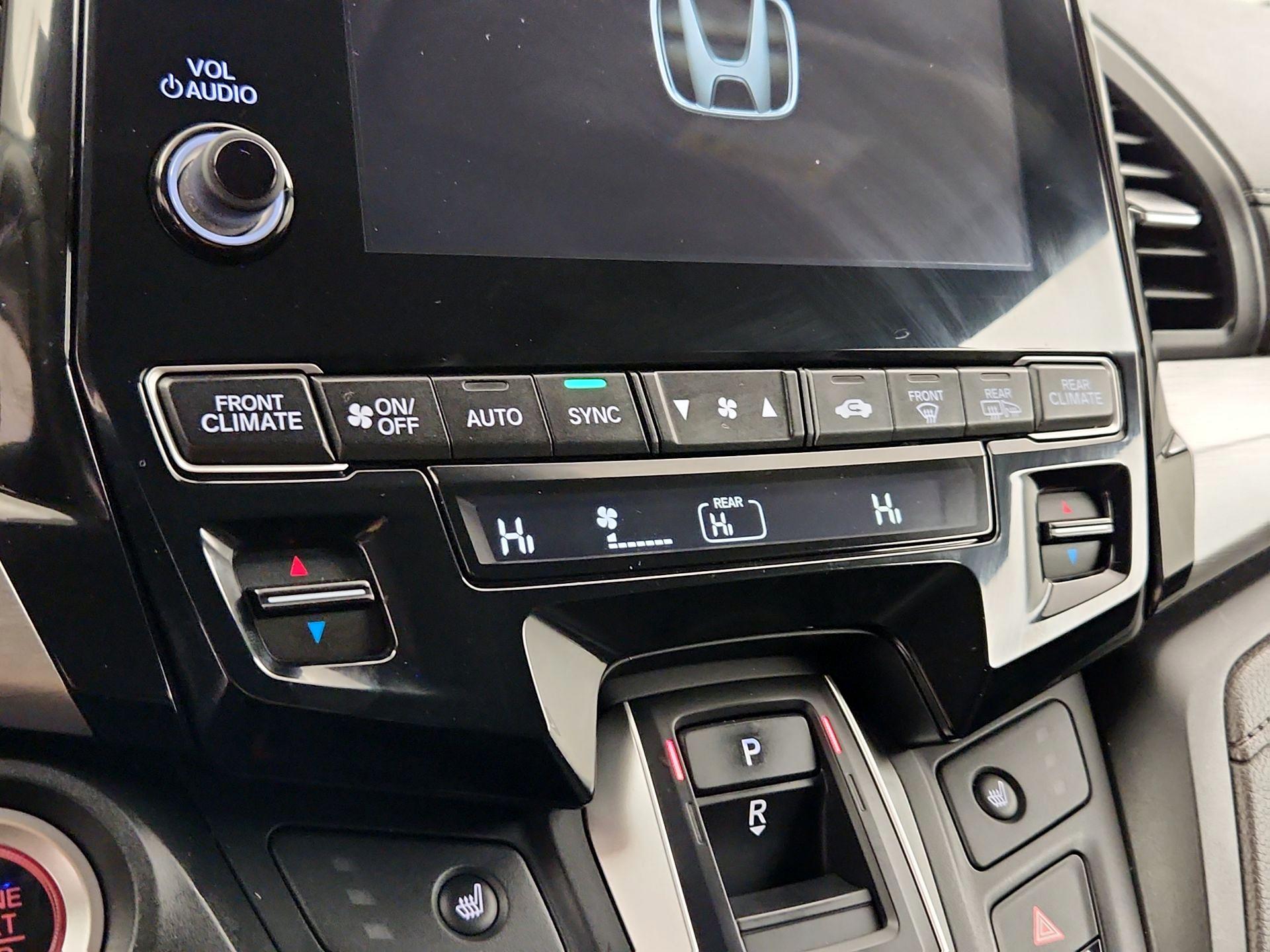 Thumbnail: 2019 Honda Odyssey - 16